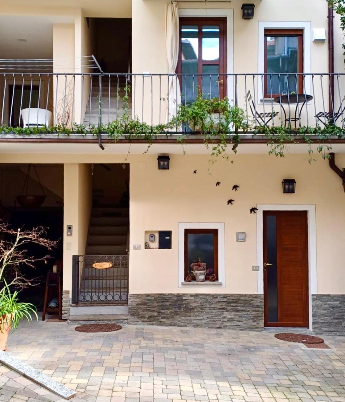 LE RONDINI - Courtyard apartment with balcony & terrace view 2