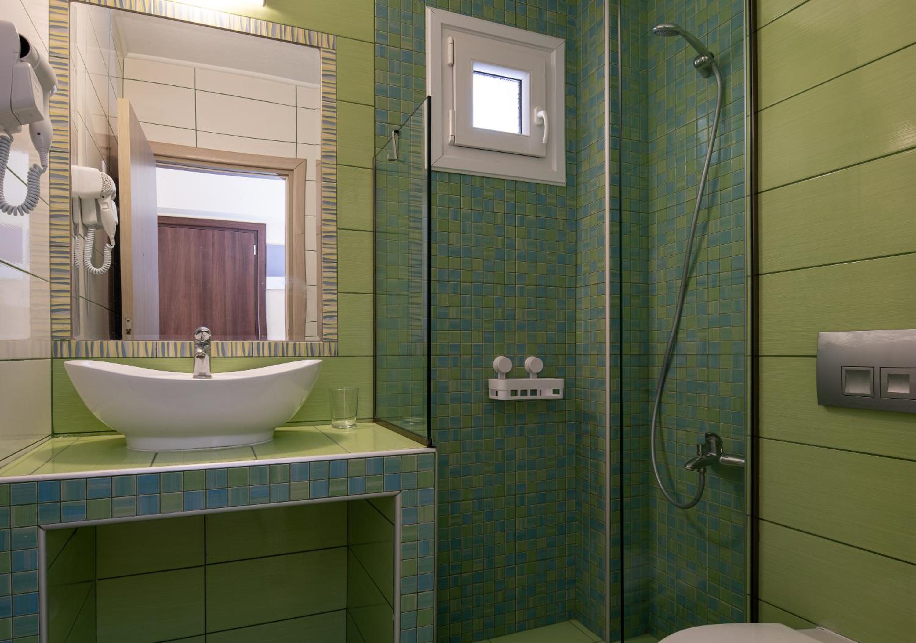 Photo 48