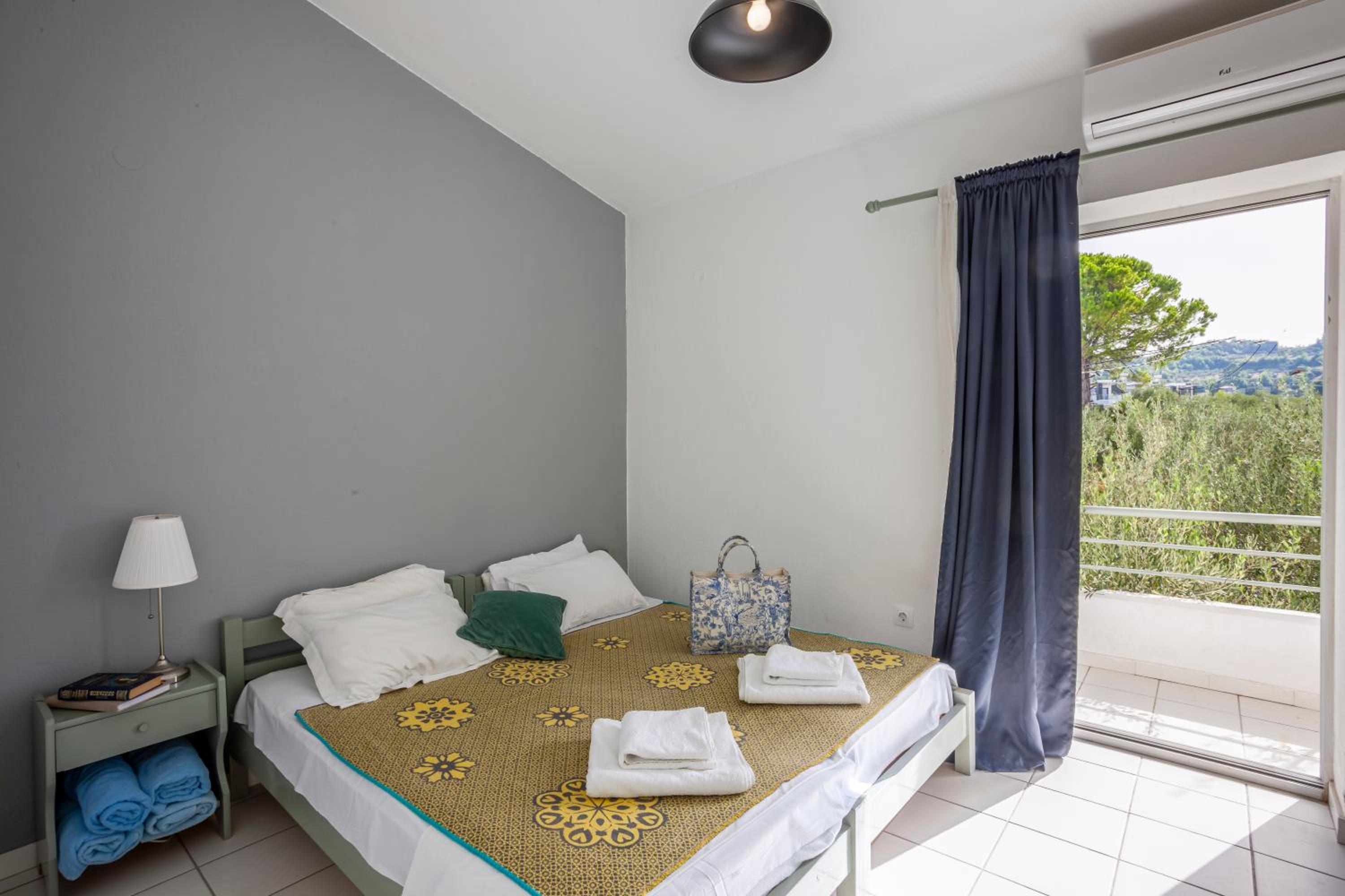 Akrotiri apartment photo 2