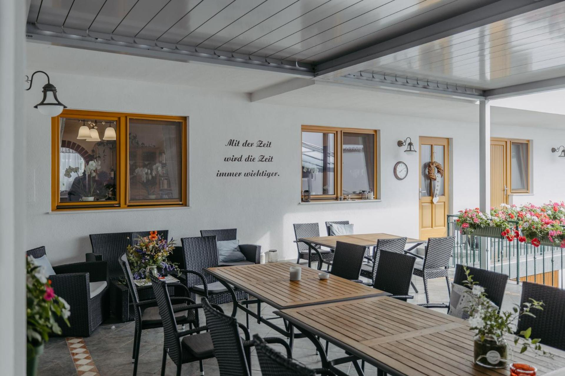 Weingut und Gästehaus Salzl
