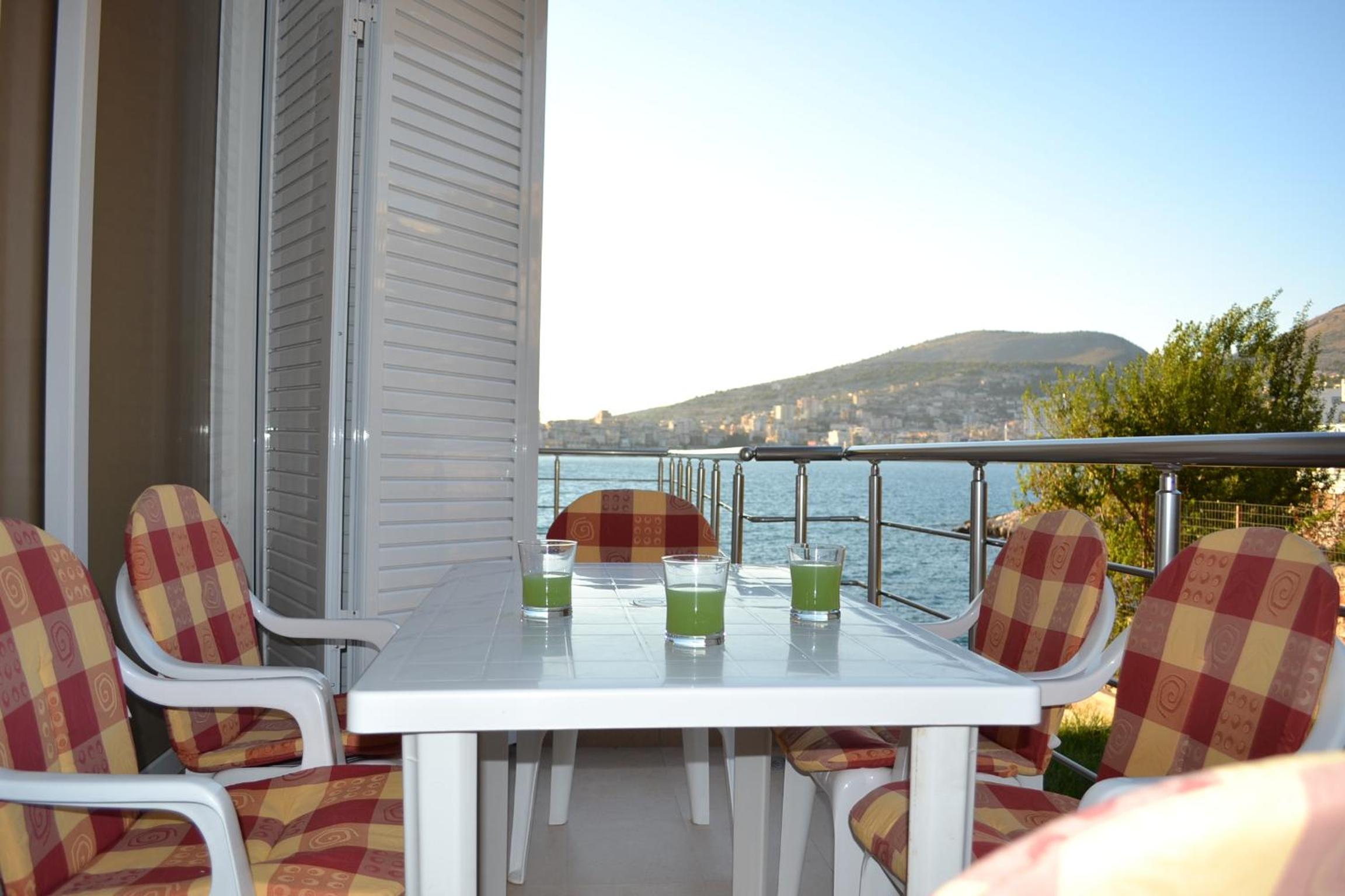 Azzura Beachfront Apartment in Saranda
