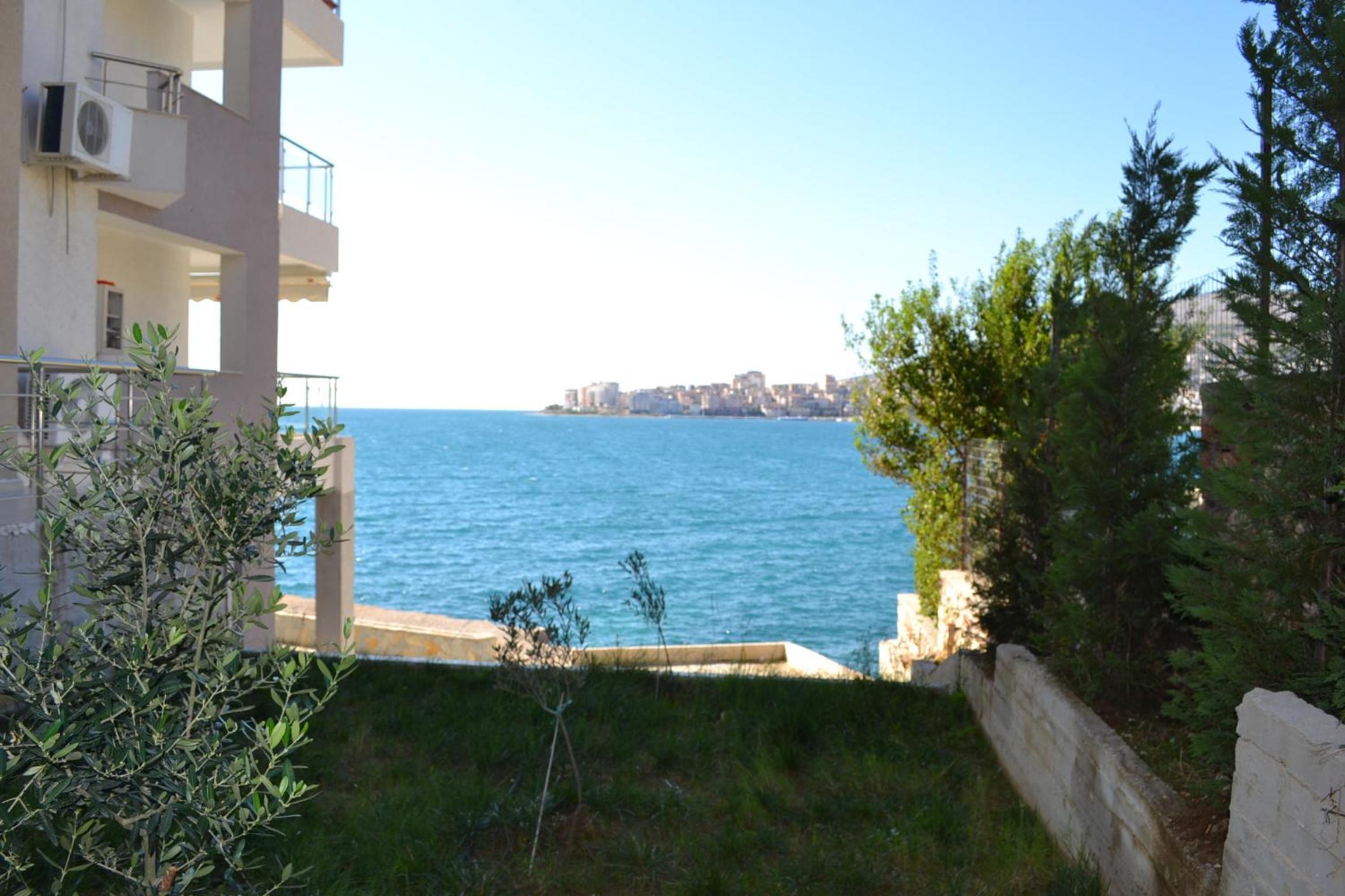 Azzura Beachfront Apartment in Saranda