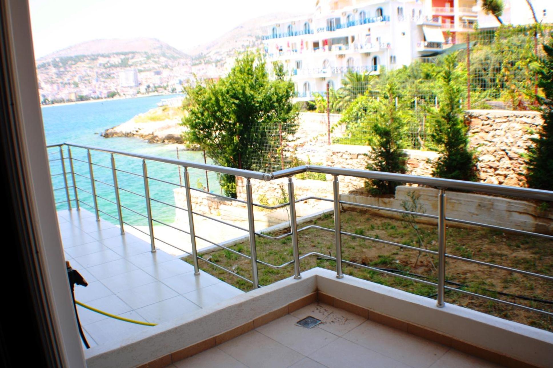 Azzura Beachfront Apartment in Saranda