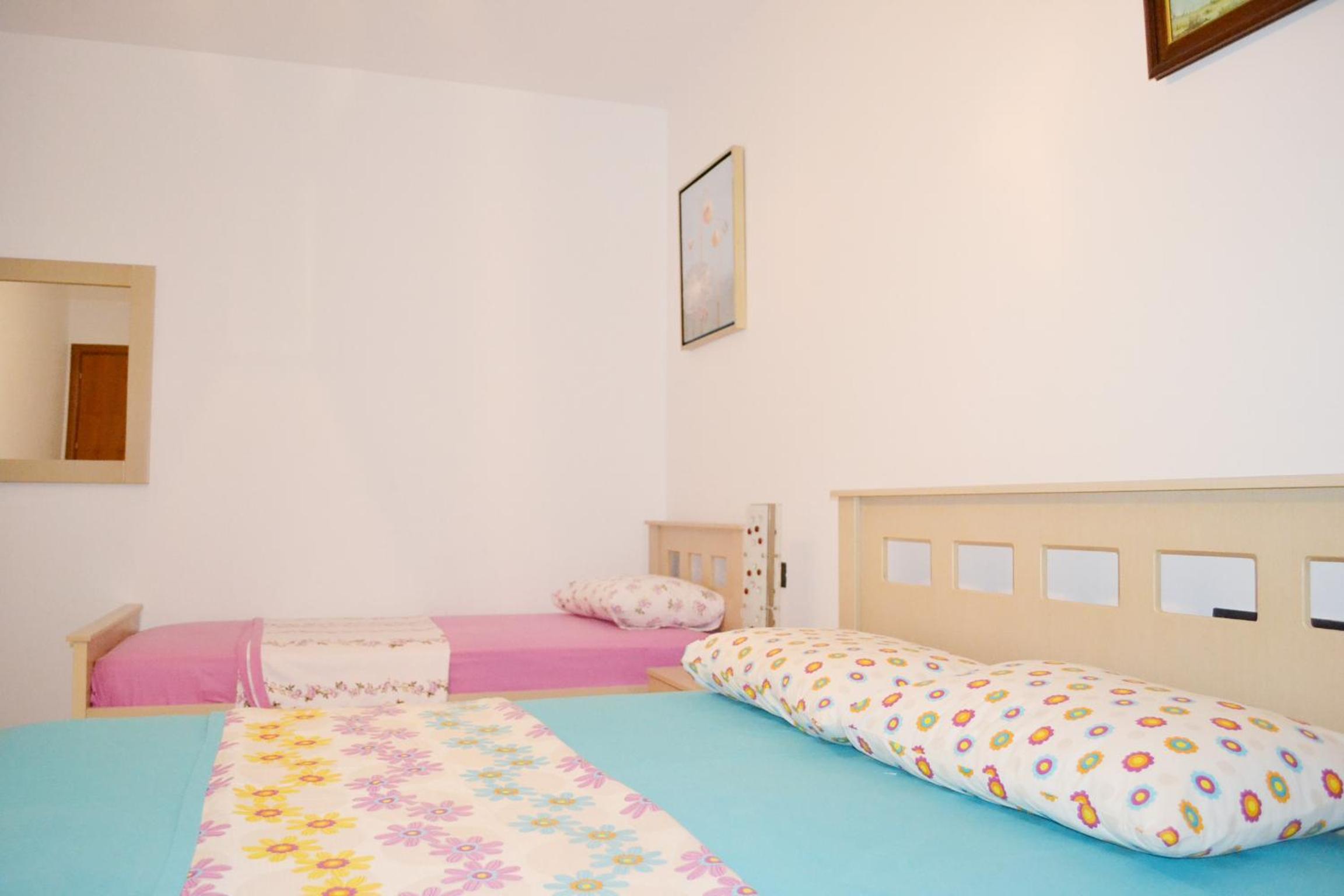 Azzura Beachfront Apartment in Saranda