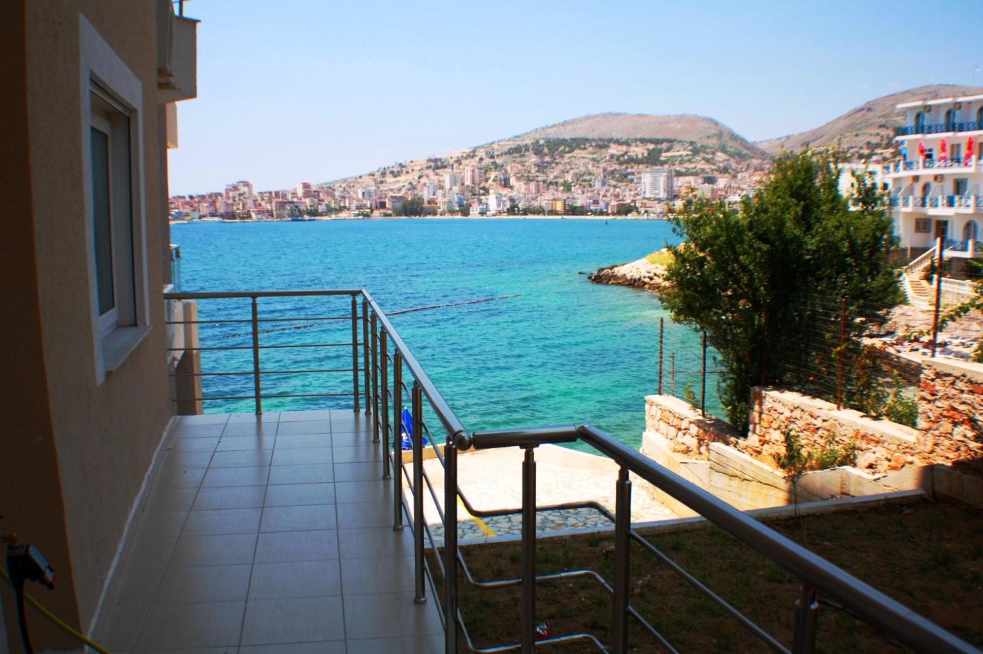 Azzura Beachfront Apartment in Saranda