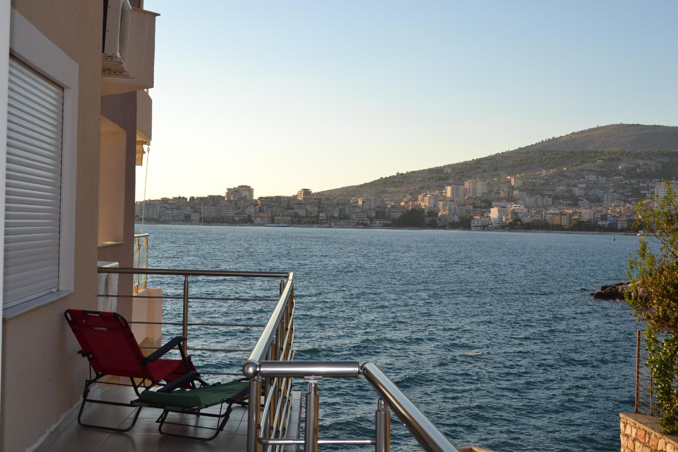 Azzura Beachfront Apartment in Saranda