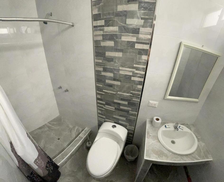 Photo 33