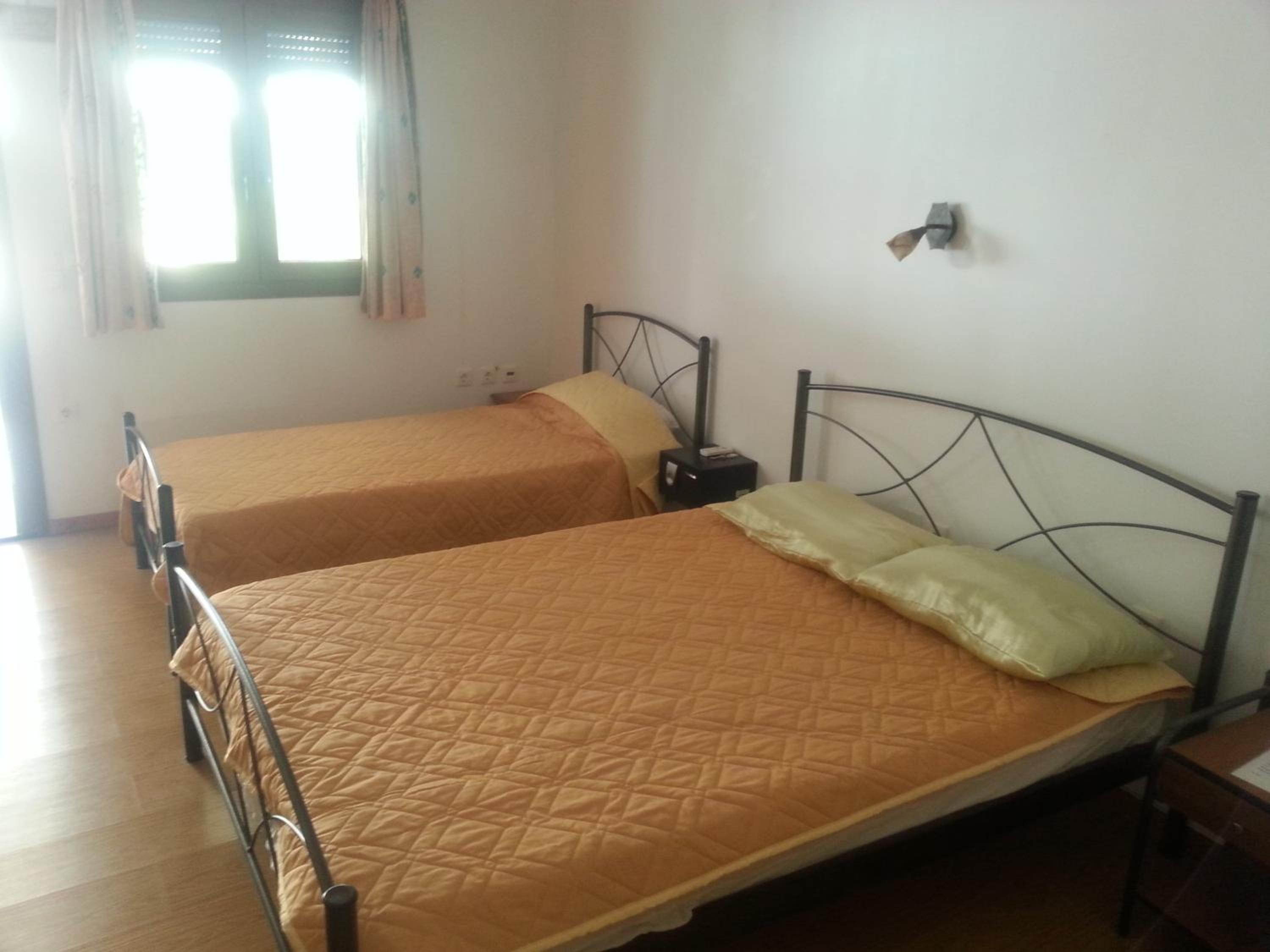 Alykes 4 Seasons photo 2