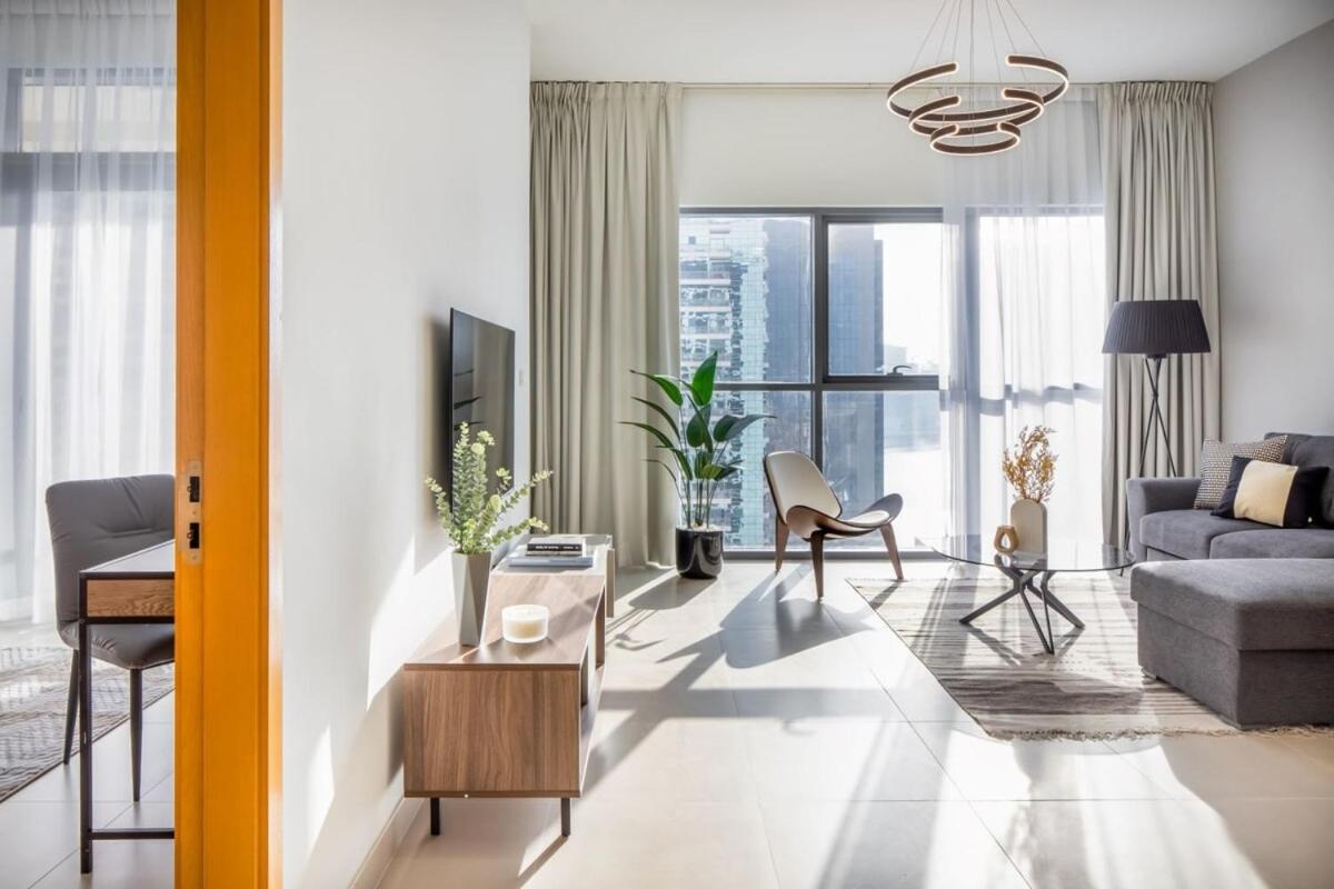 Silkhaus new and modern 1BDR in Downtown heart in new tower photo 5