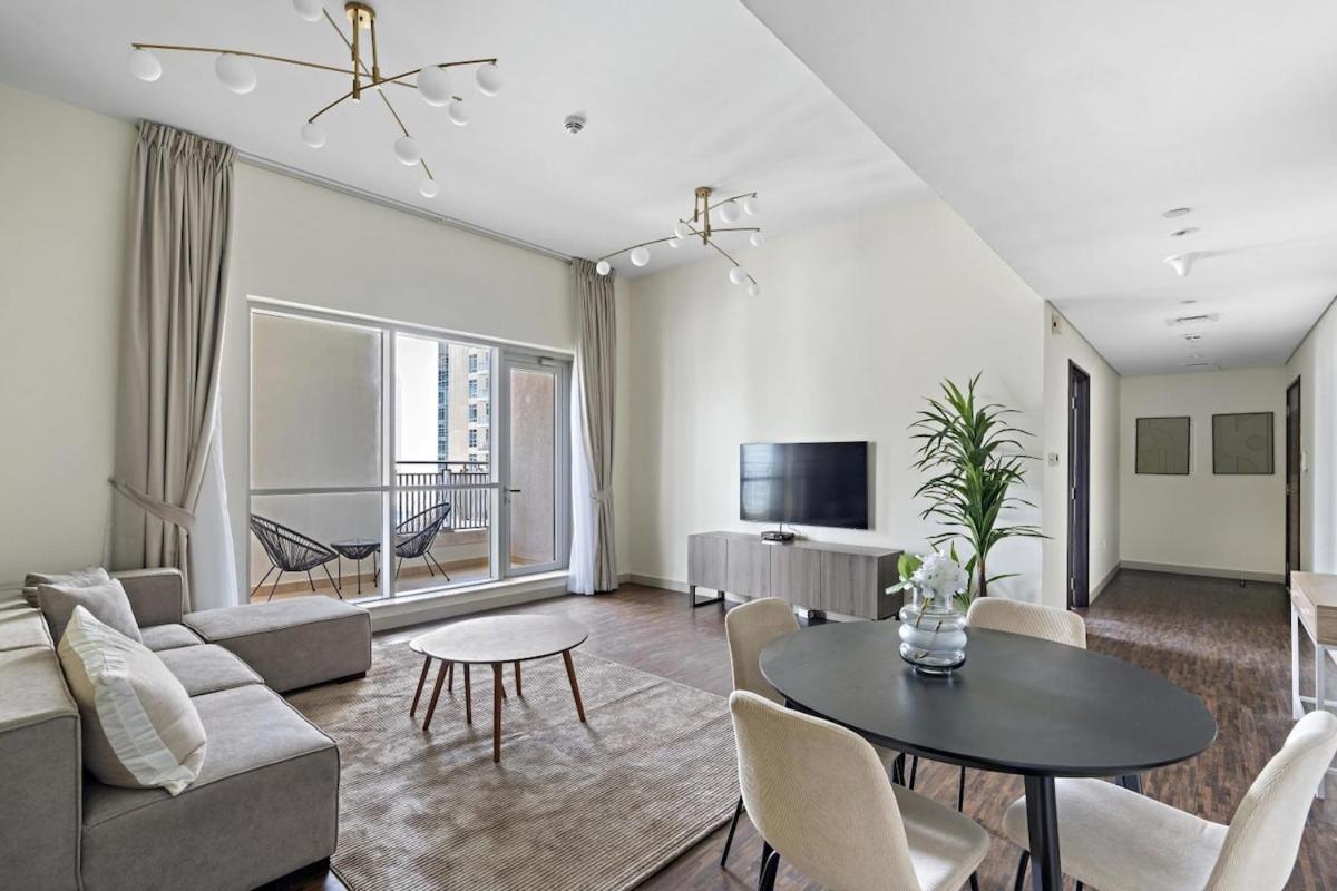 Silkhaus with full Burj Khalifa & fountain view 1BDR in Downtown