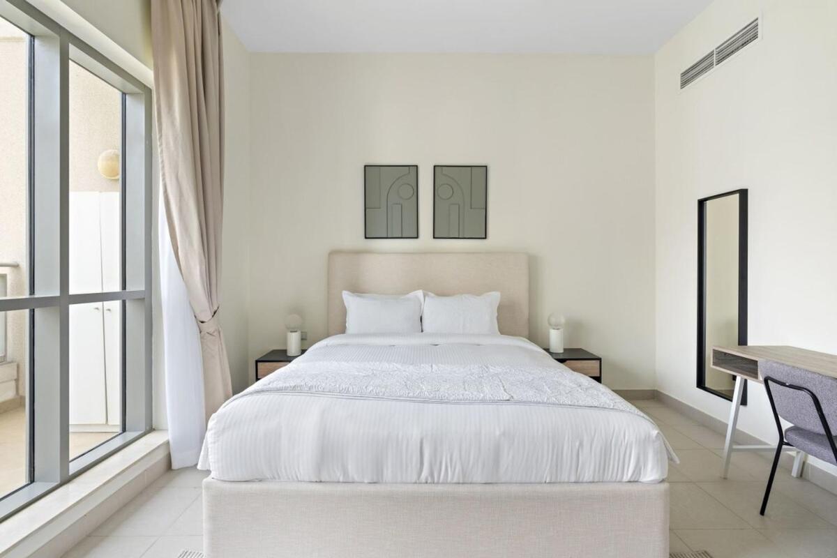 Silkhaus with full Burj Khalifa & fountain view 1BDR in Downtown