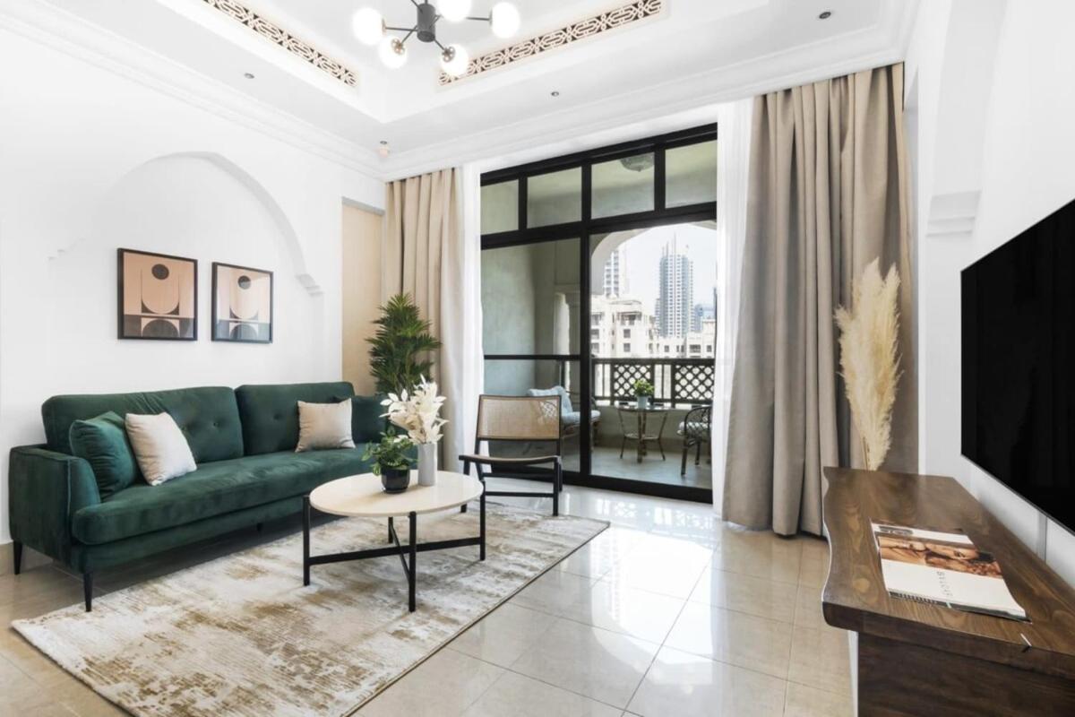 Silkhaus stunning 1BDR with access to Souq Al Bahar in Downtown