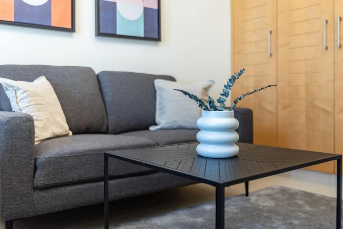 Silkhaus lovely studio with Downtown view in Boulevard central
