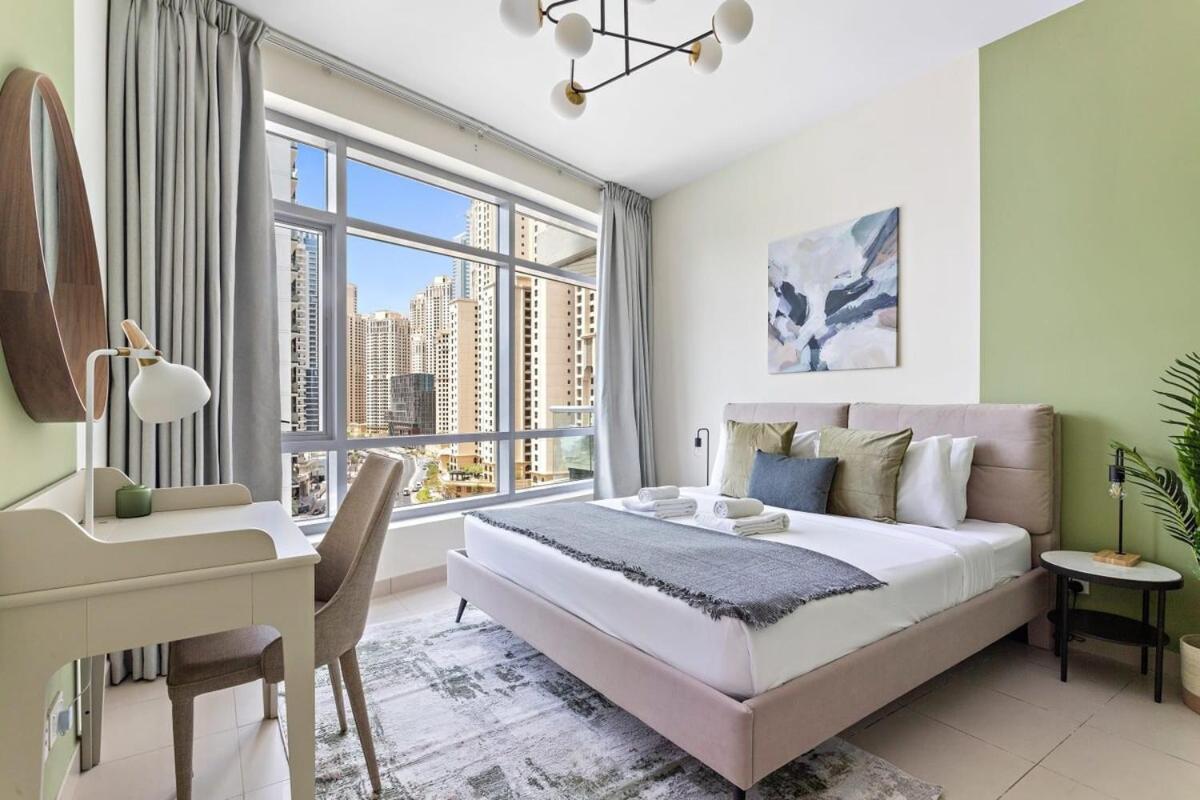 Silkhaus Marina View 1-Bedroom Newly Furnished with Pool & Gym Access