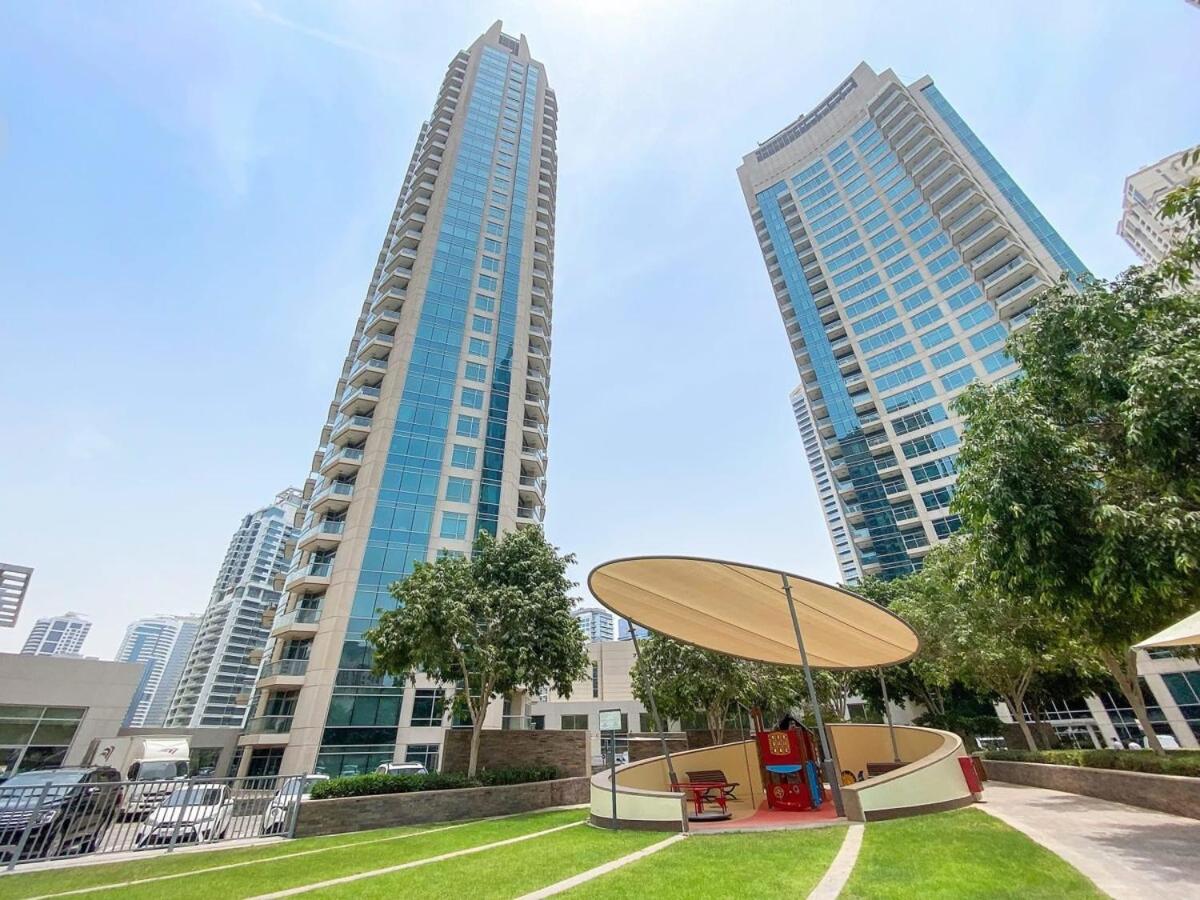 Silkhaus Marina View 1-Bedroom Newly Furnished with Pool & Gym Access
