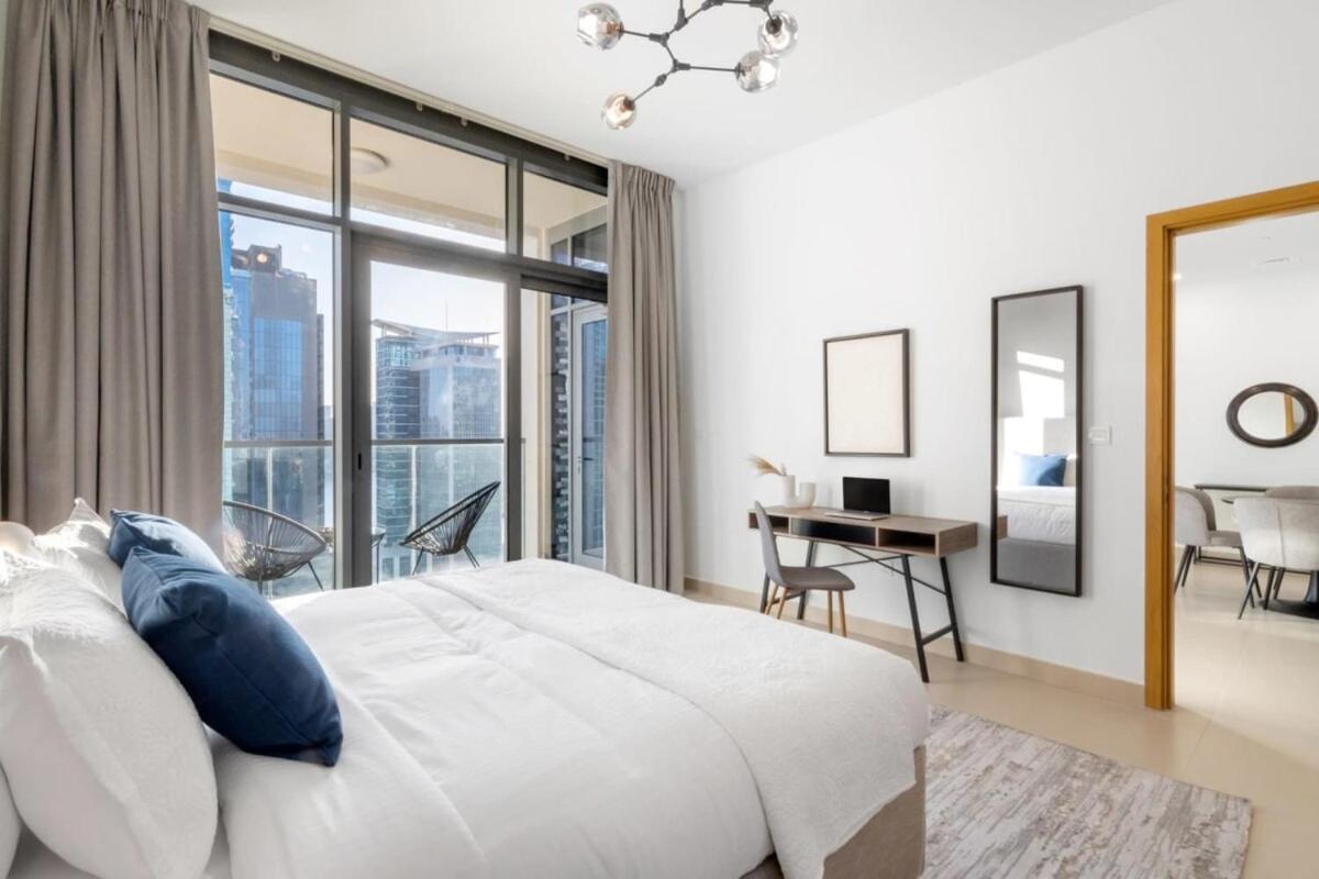 Silkhaus spacious central Downtown 1BDR in new tower