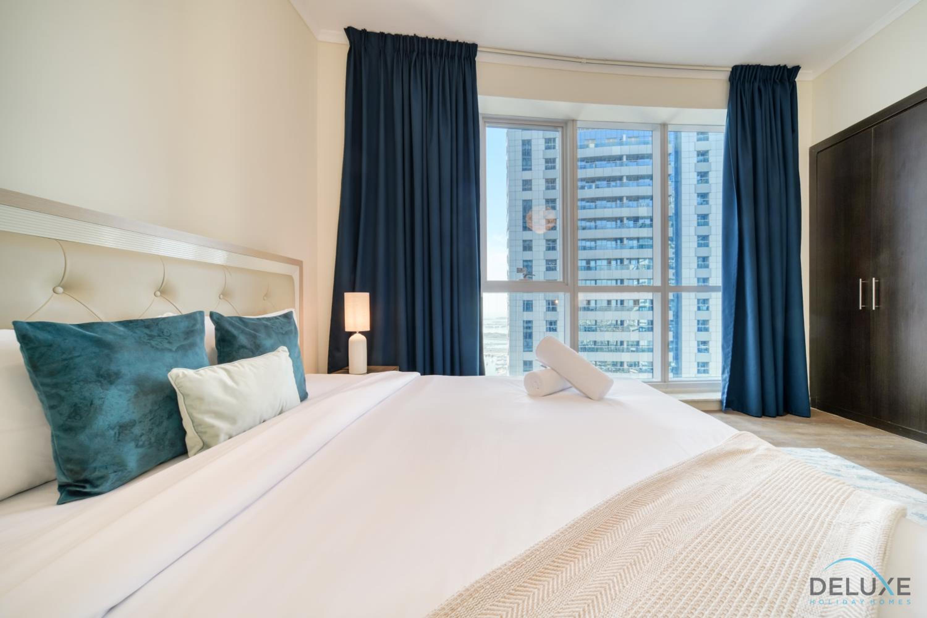 Appealing 2BR Apartment in Torch Tower Dubai Marina by Deluxe Holiday Homes