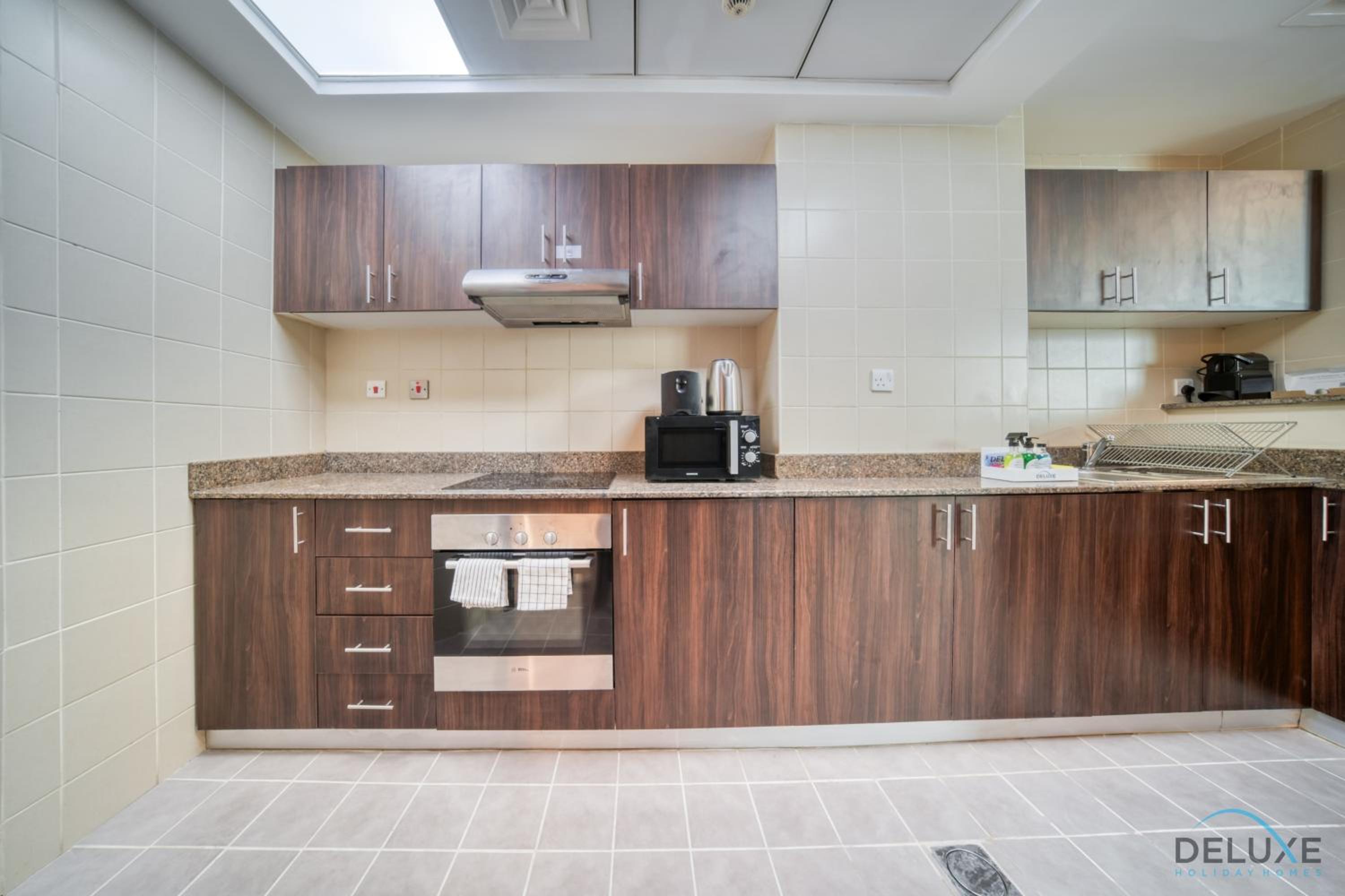 Appealing 2BR Apartment in Torch Tower Dubai Marina by Deluxe Holiday Homes