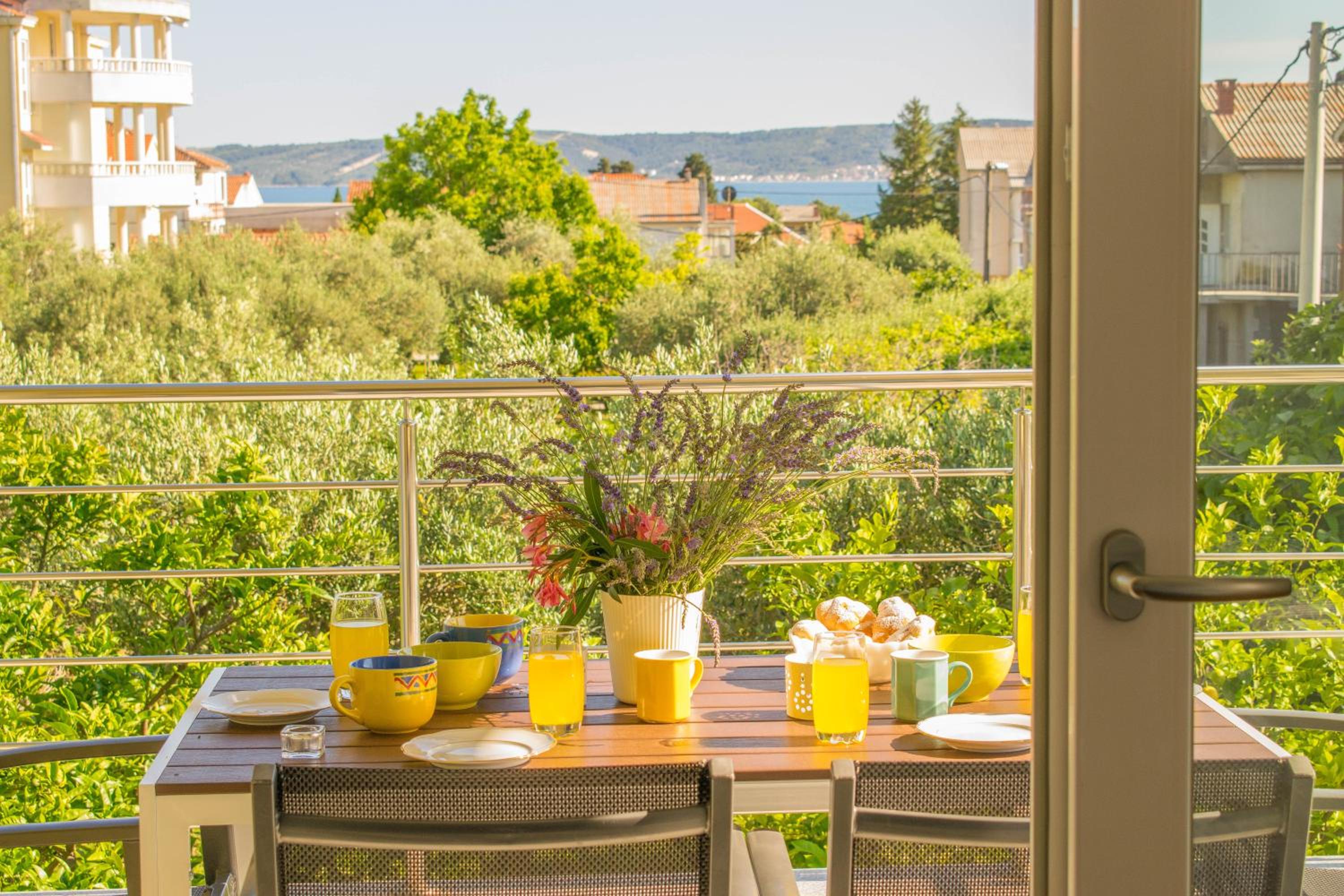 Apartments Villa Ornamenta view 2