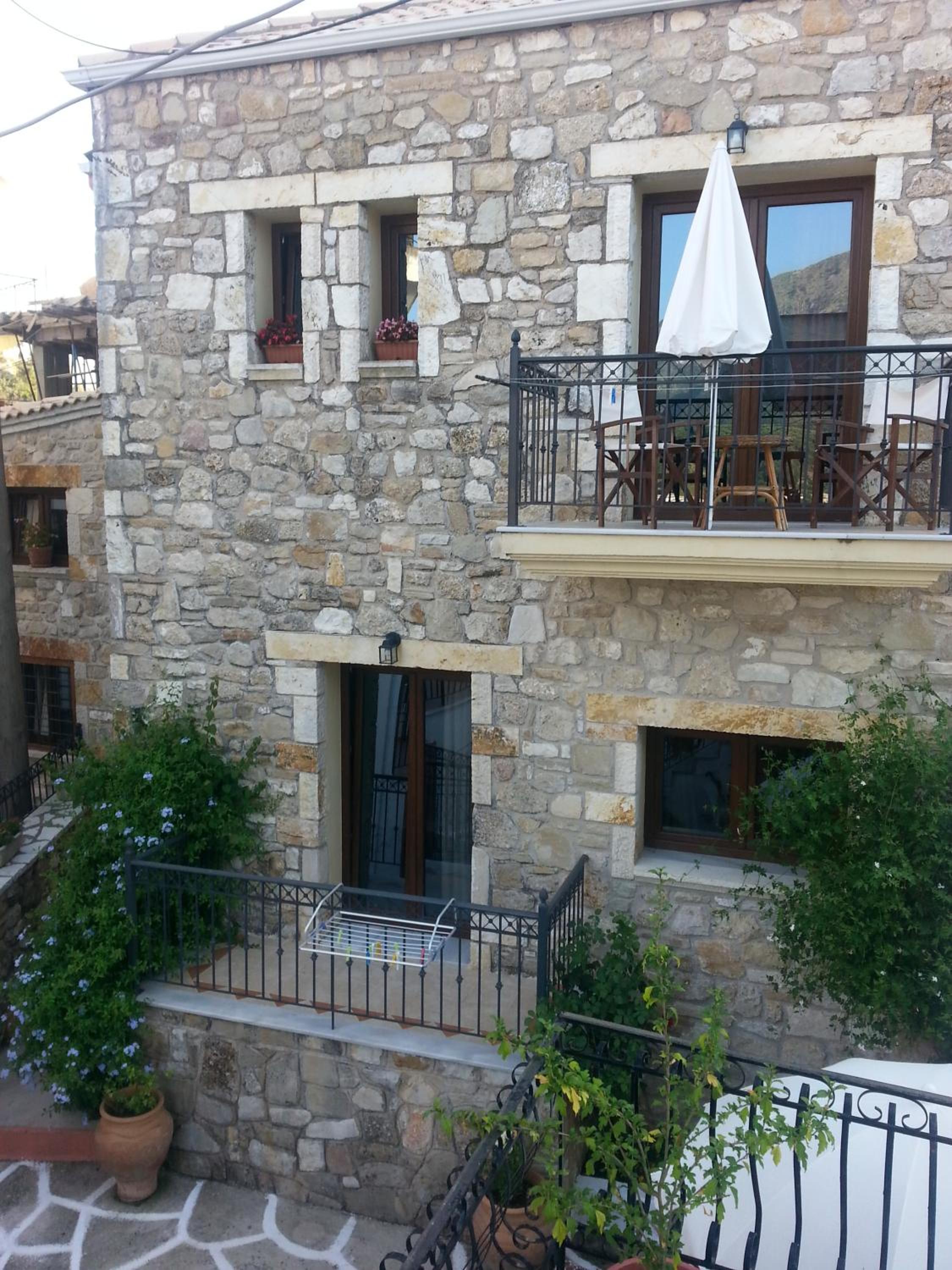 Epavli Veneti - Property Image 1