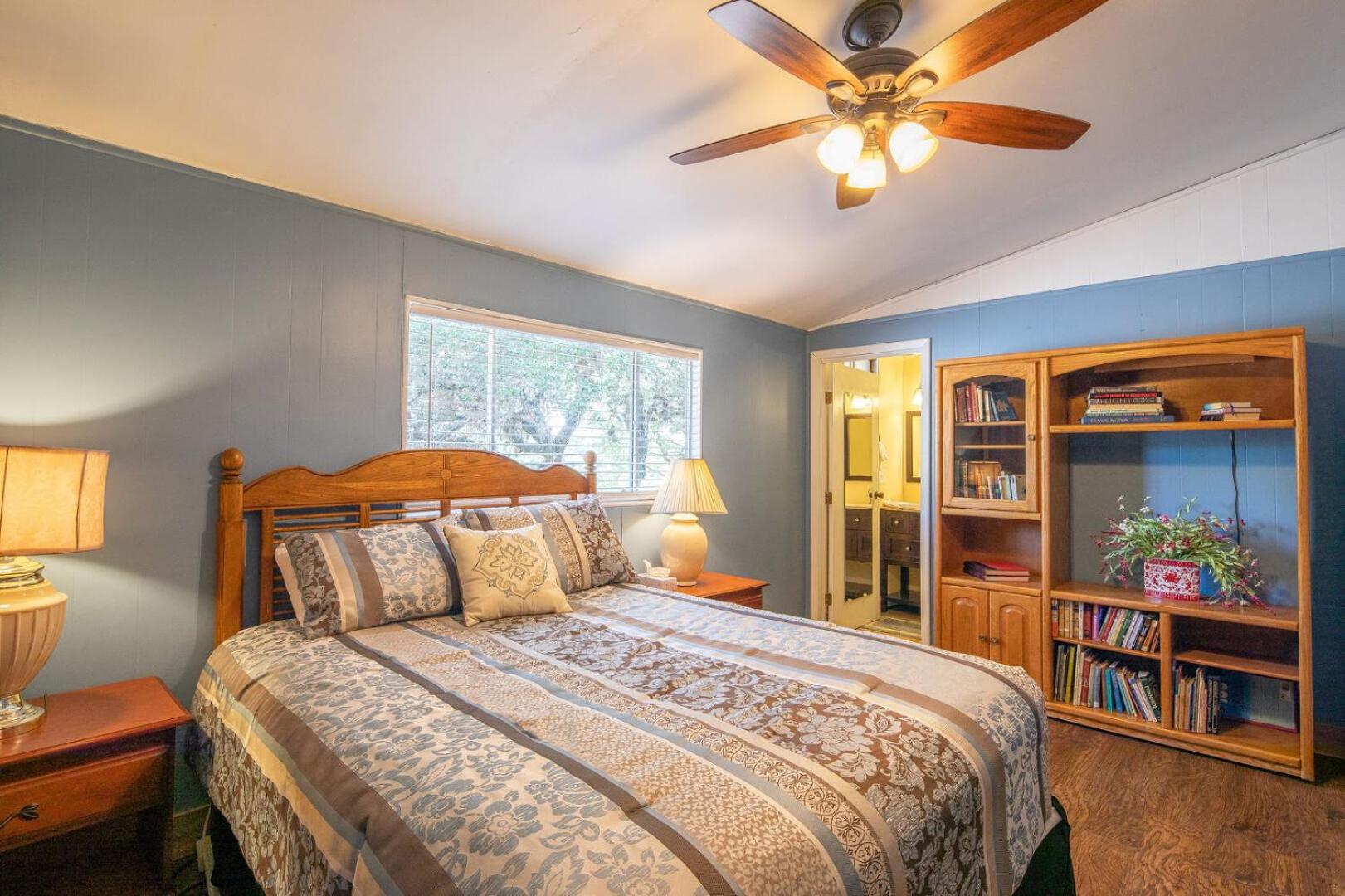 Casa del Lago - Lakefront Home! Direct Access to Canyon Lake