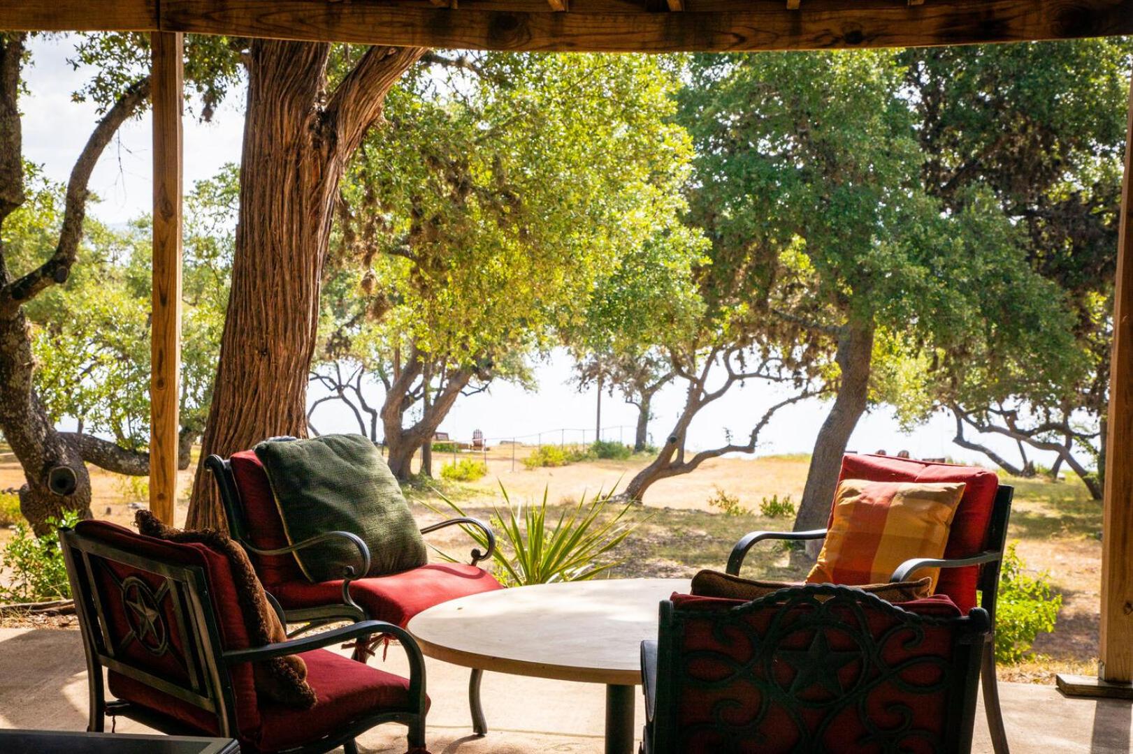 Casa del Lago - Lakefront Home! Direct Access to Canyon Lake