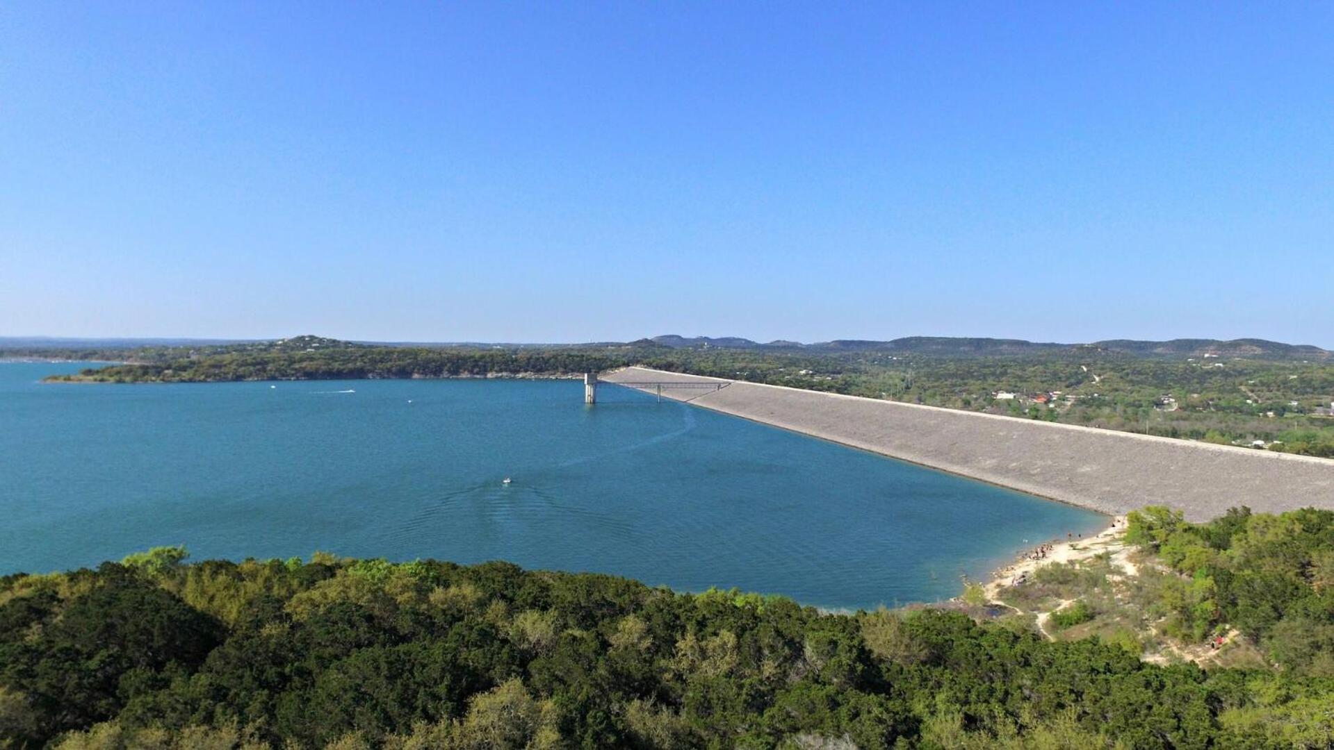 Casa del Lago - Lakefront Home! Direct Access to Canyon Lake