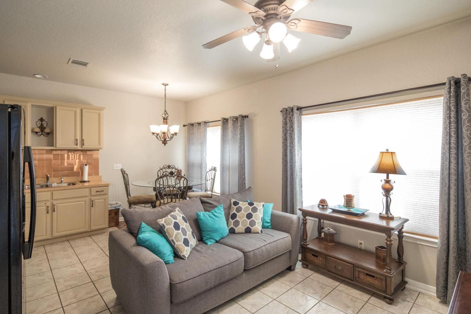 Overlook Pointe Lake House- Waterfront with Stunning Views and Hot Tub!