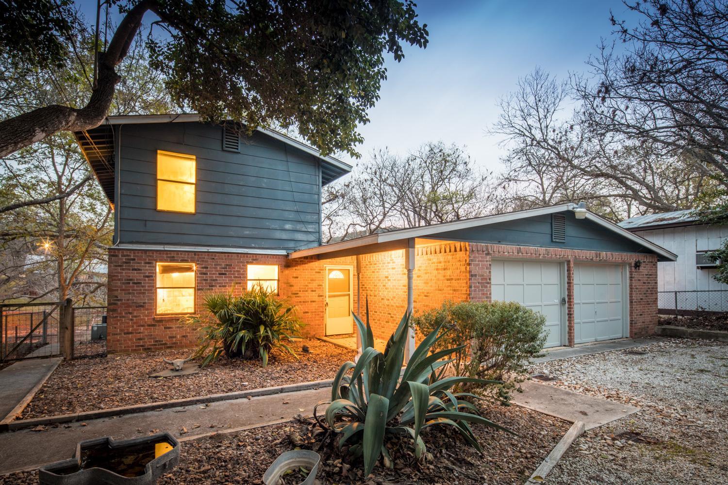 Guadalupe Daze - 4 Bedroom Riverfront, Come and Relax!
