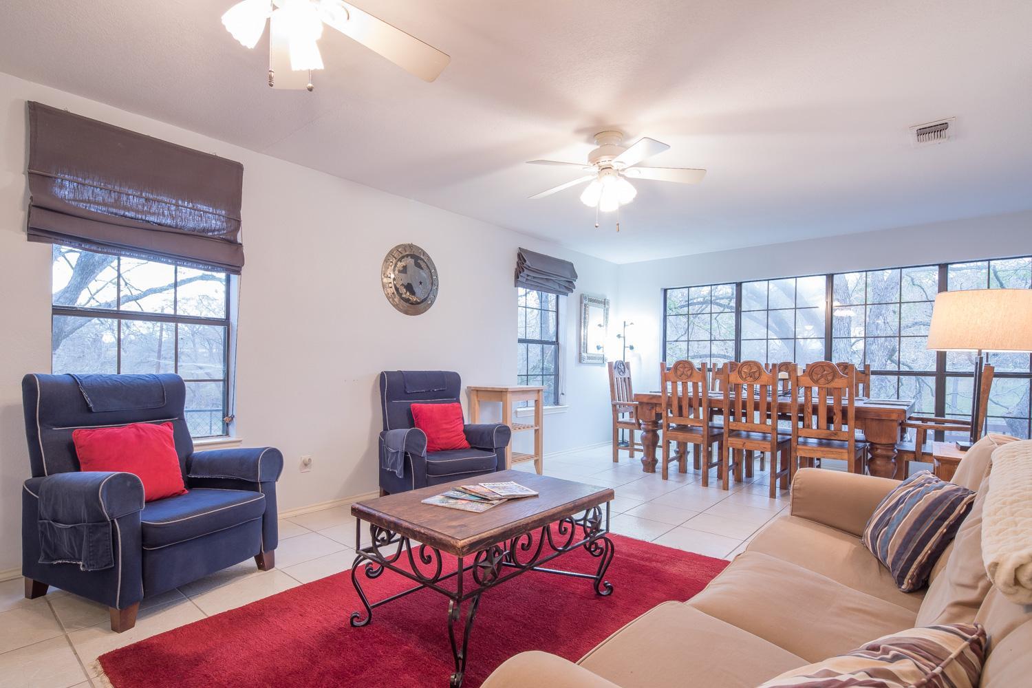 Guadalupe Daze - 4 Bedroom Riverfront, Come and Relax!
