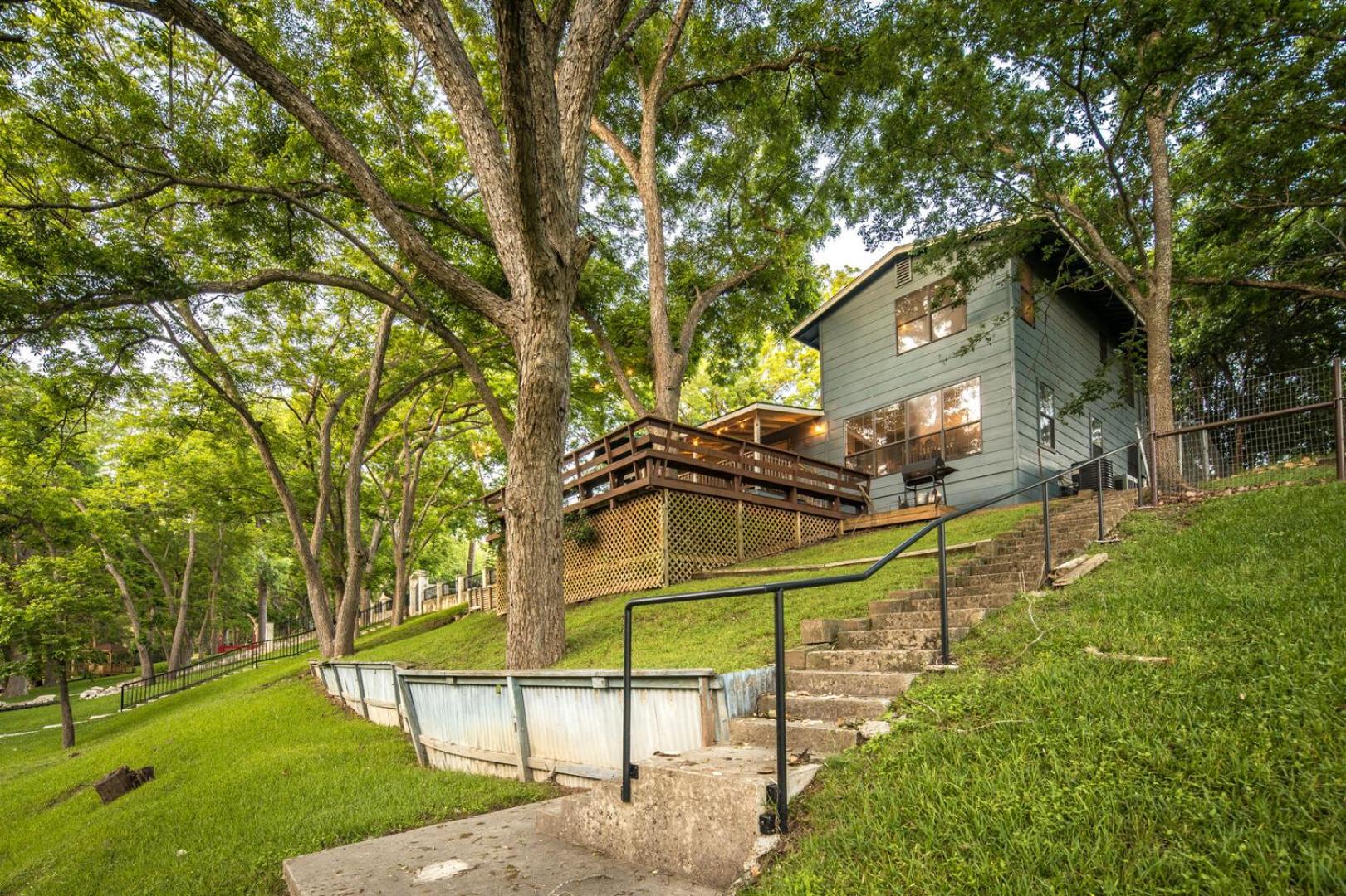 Guadalupe Daze - 4 Bedroom Riverfront, Come and Relax!