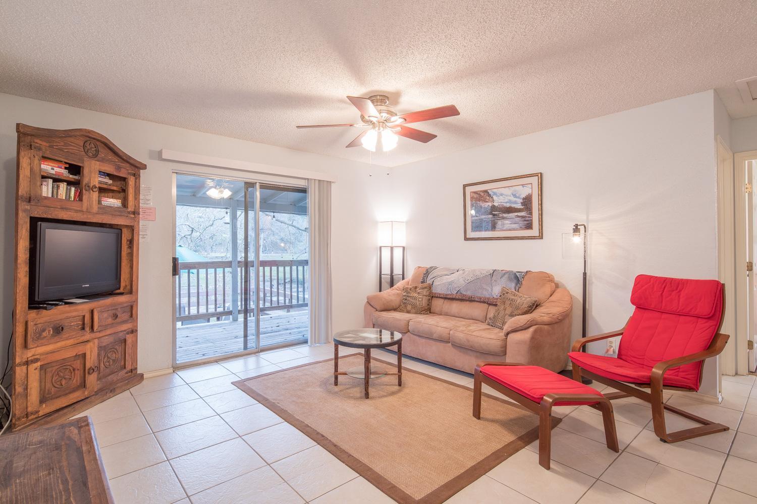 Guadalupe Daze - 4 Bedroom Riverfront, Come and Relax!