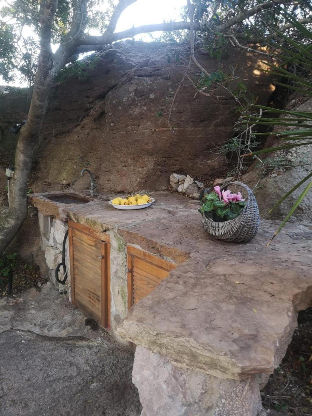 B&B Domus Oriens - monolocale indipendente in villa