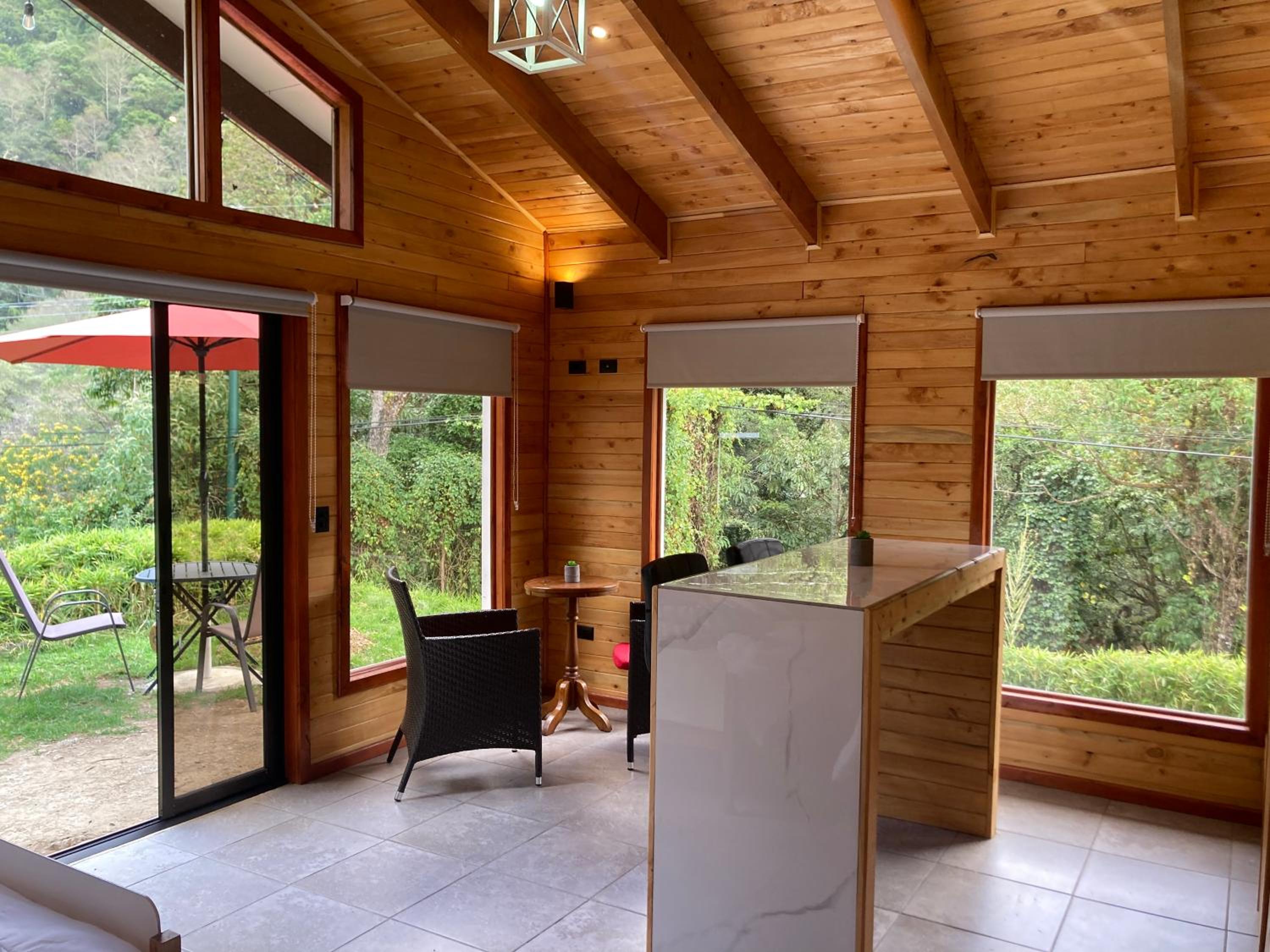 Los Lagos Lodge