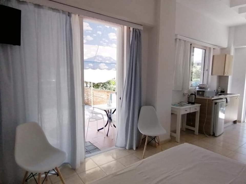 Olga Studios Apartment