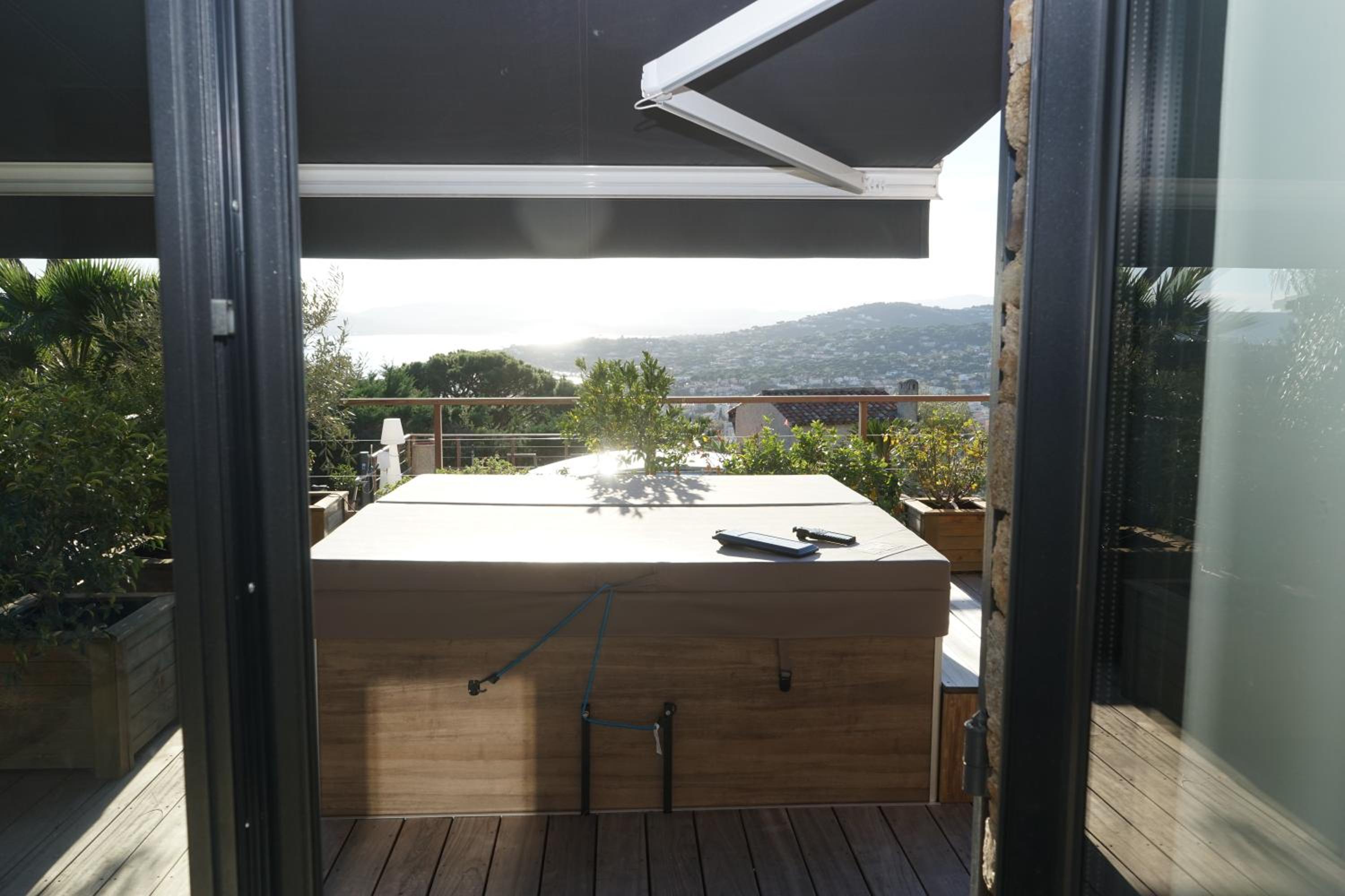 Villa les Cades view 4