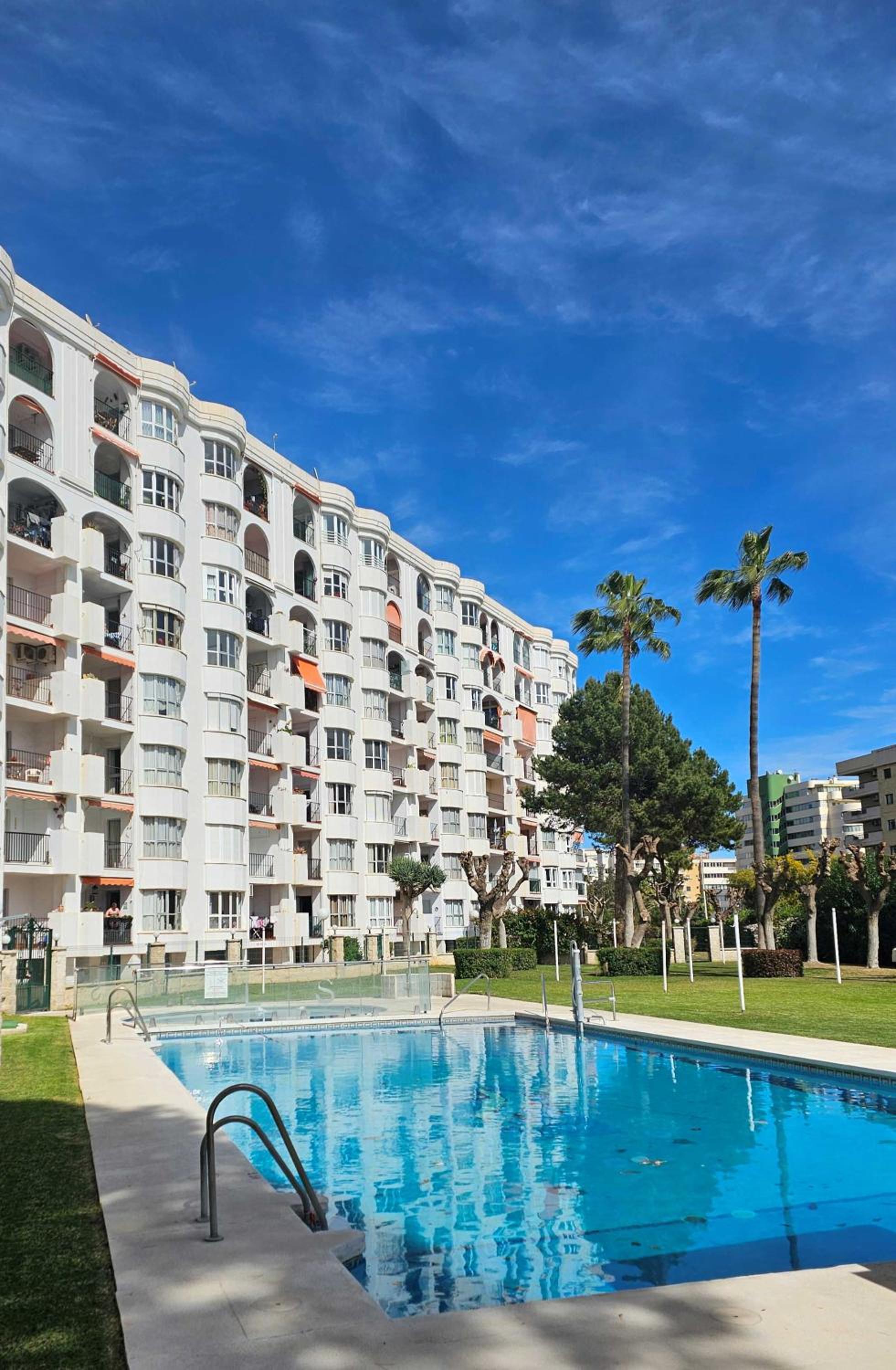 Rymlig lägenhet för 7,8 persons in Los Boliches, Fuegirola photo 1