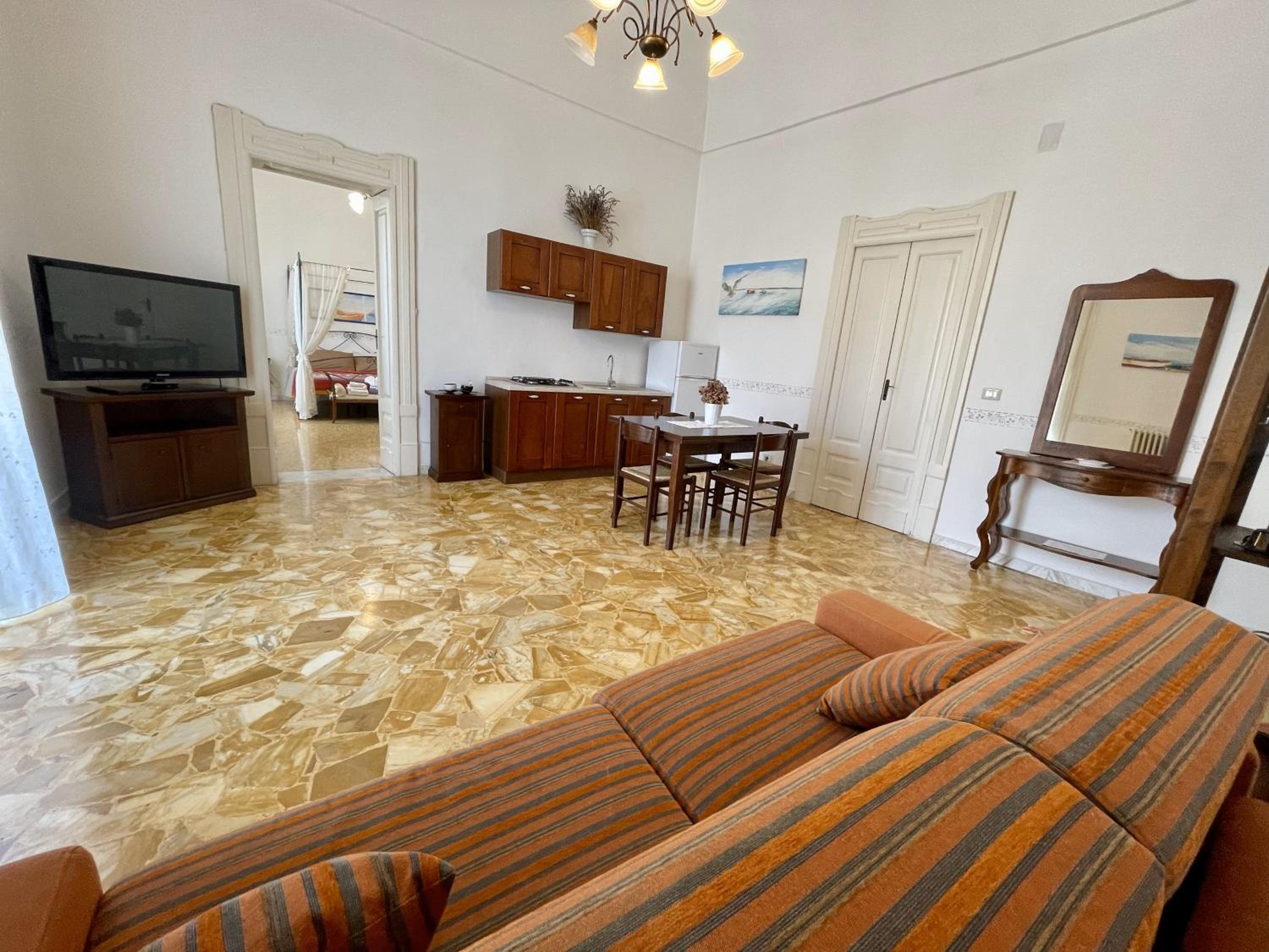 Piazzetta San Giovanni B&B