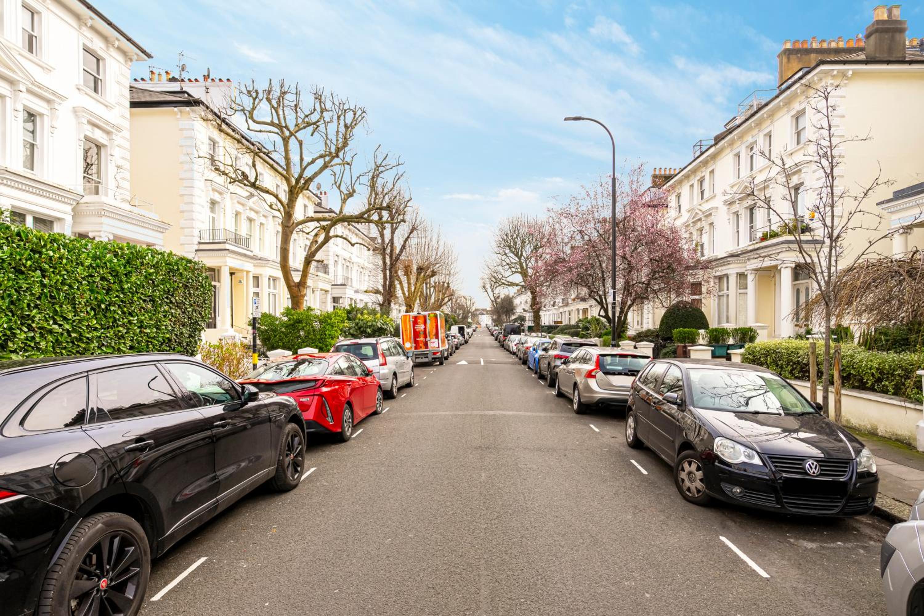 JOIVY Elegant 2 bed near Hampstead and Camden, sleeps 4