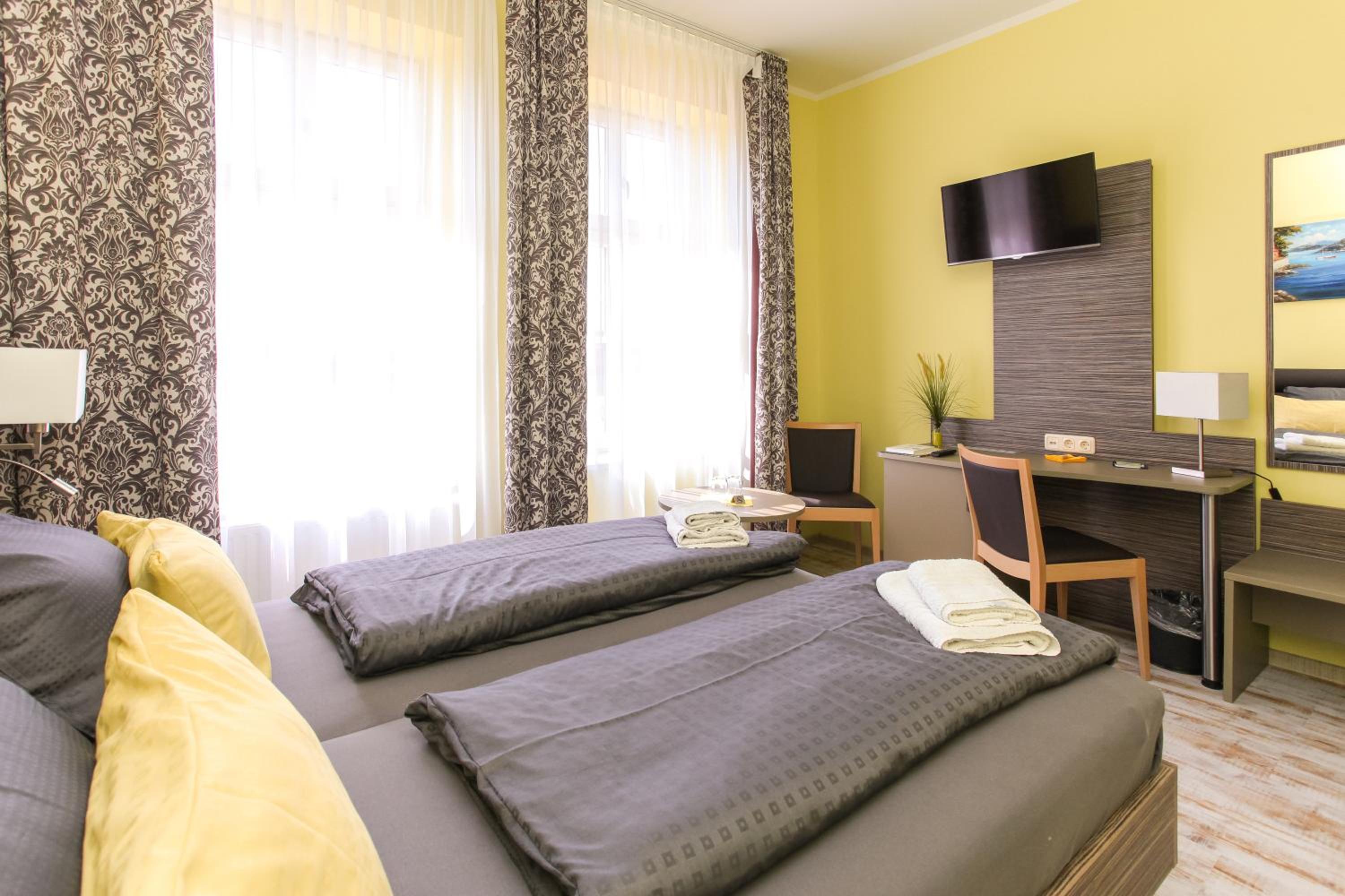 Pension Eshramo