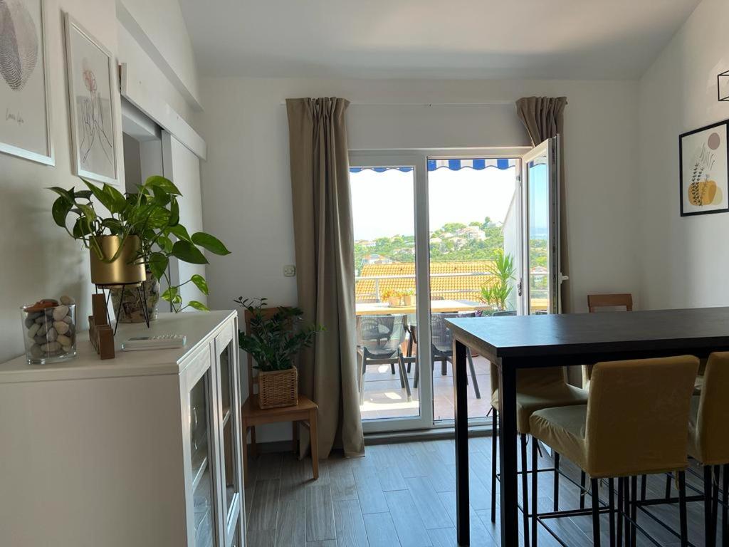Apartman I & R view 3
