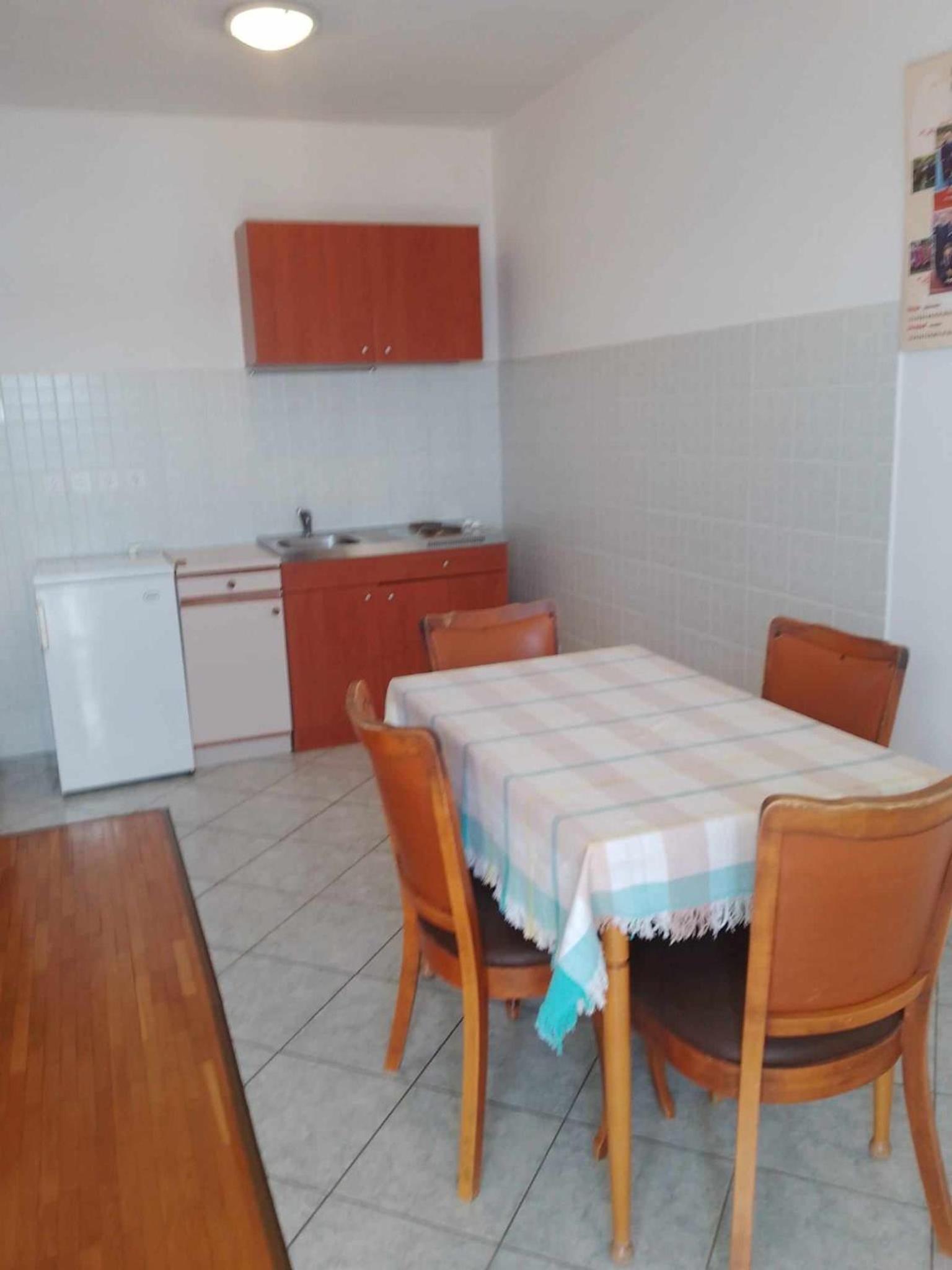 Apartment Pemper view 4