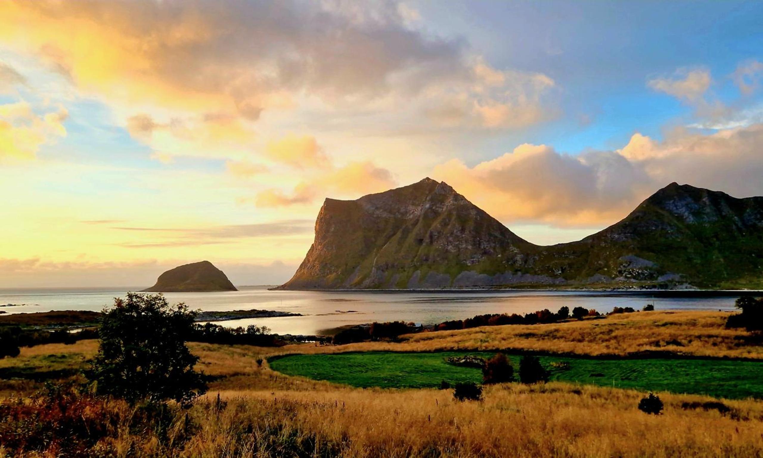 Haukland Panorama view 3