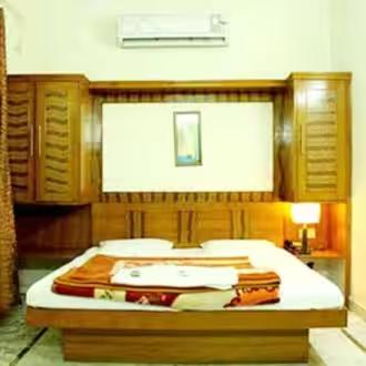 Richmond Inn Guest House