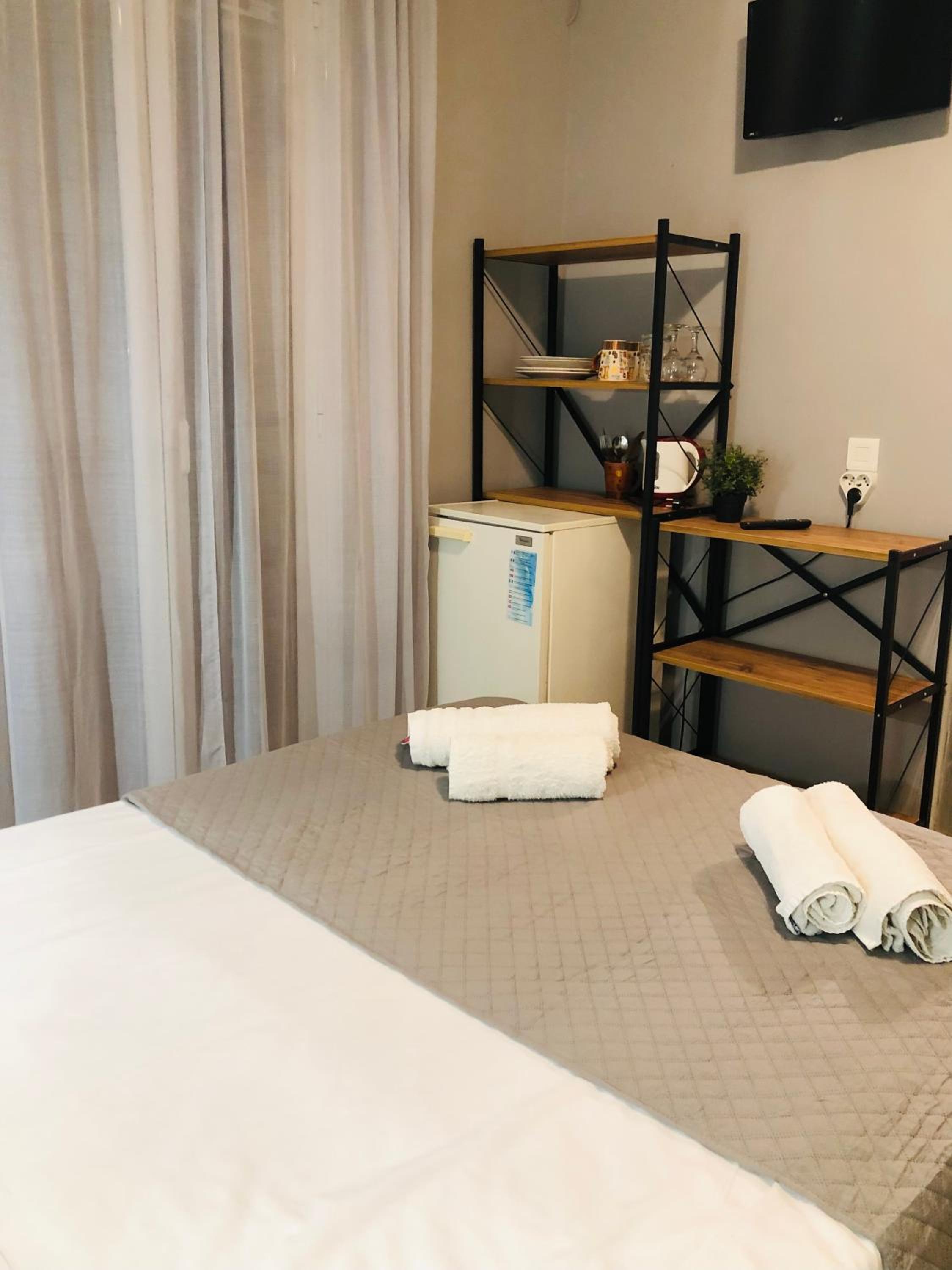 Marina rooms