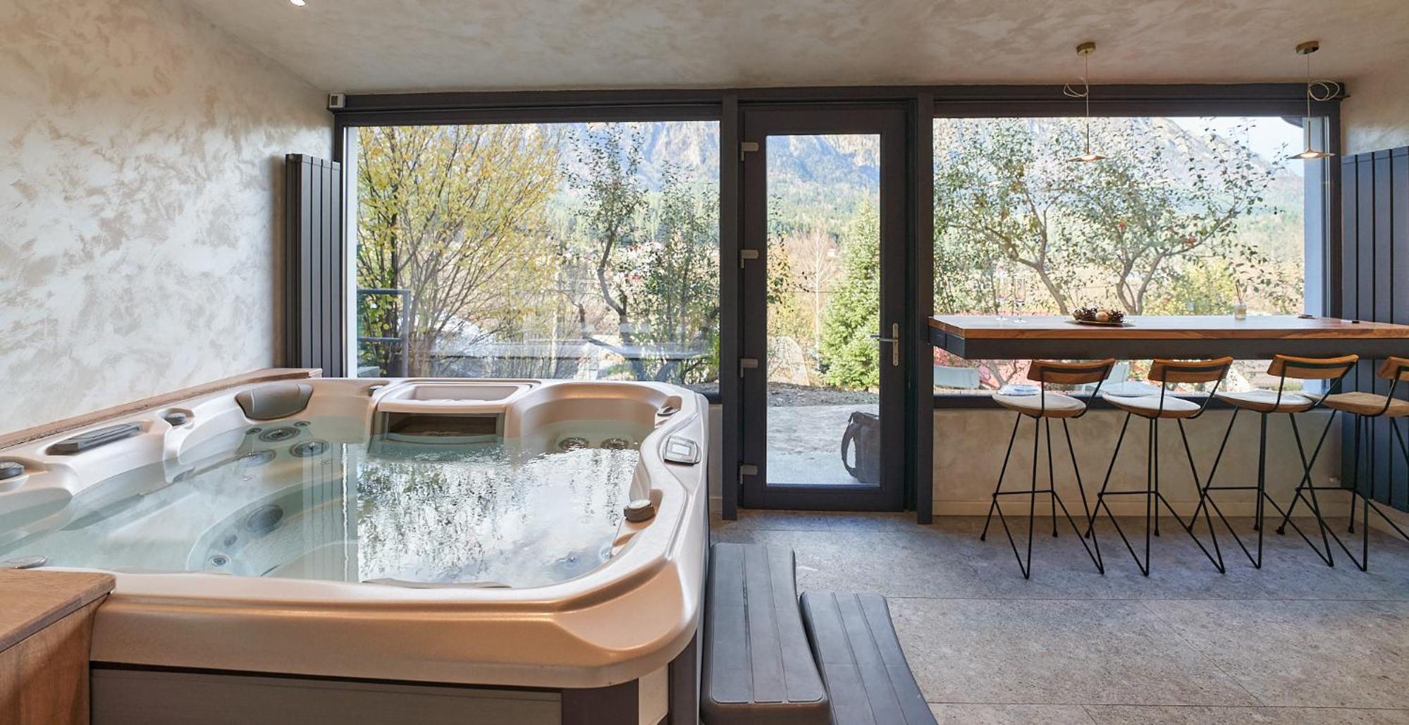 Chalet & Spa Maestrul si Margareta view 4
