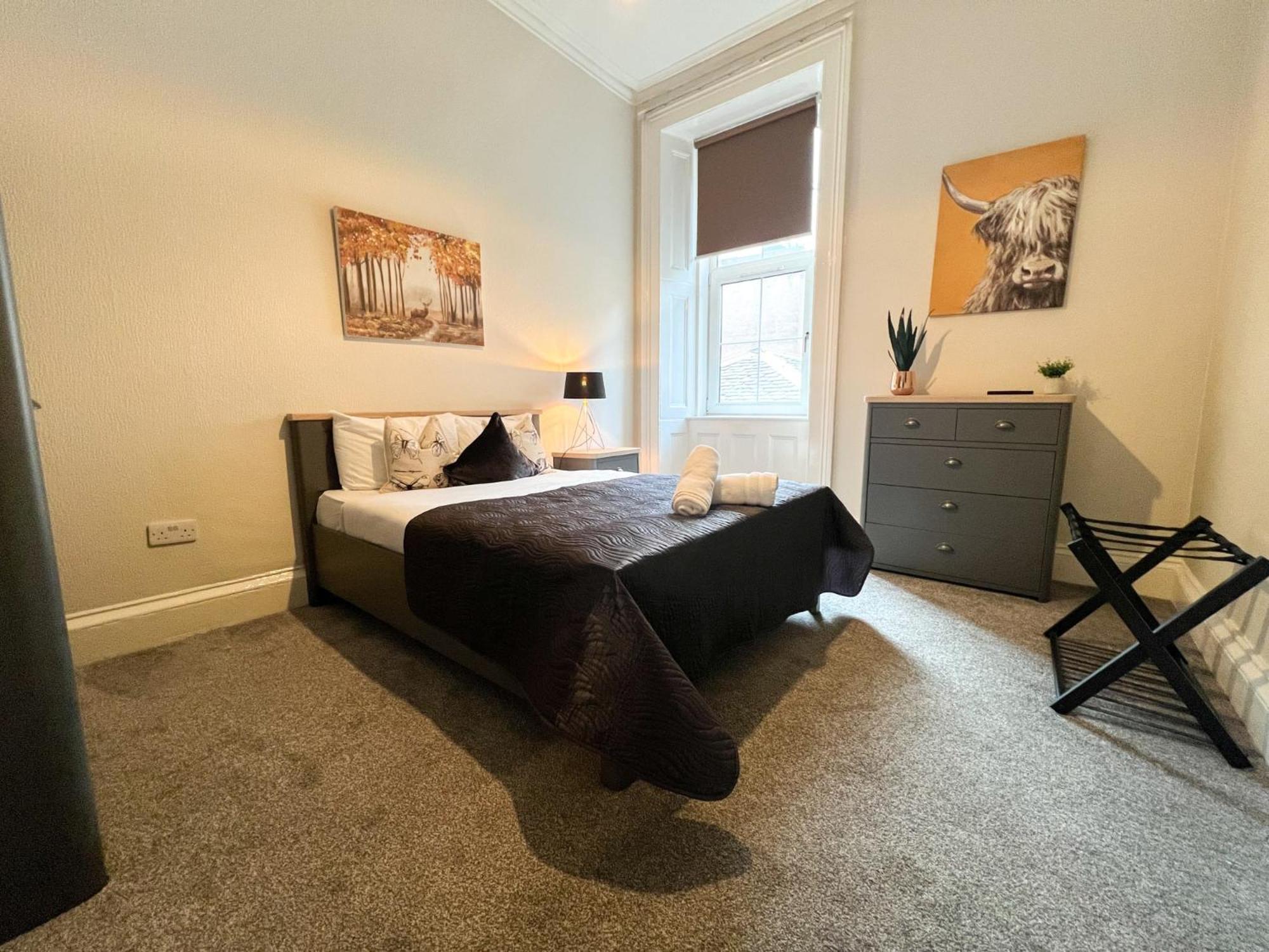 City Centre 5 Bedroom Flat on Sauchiehall Street