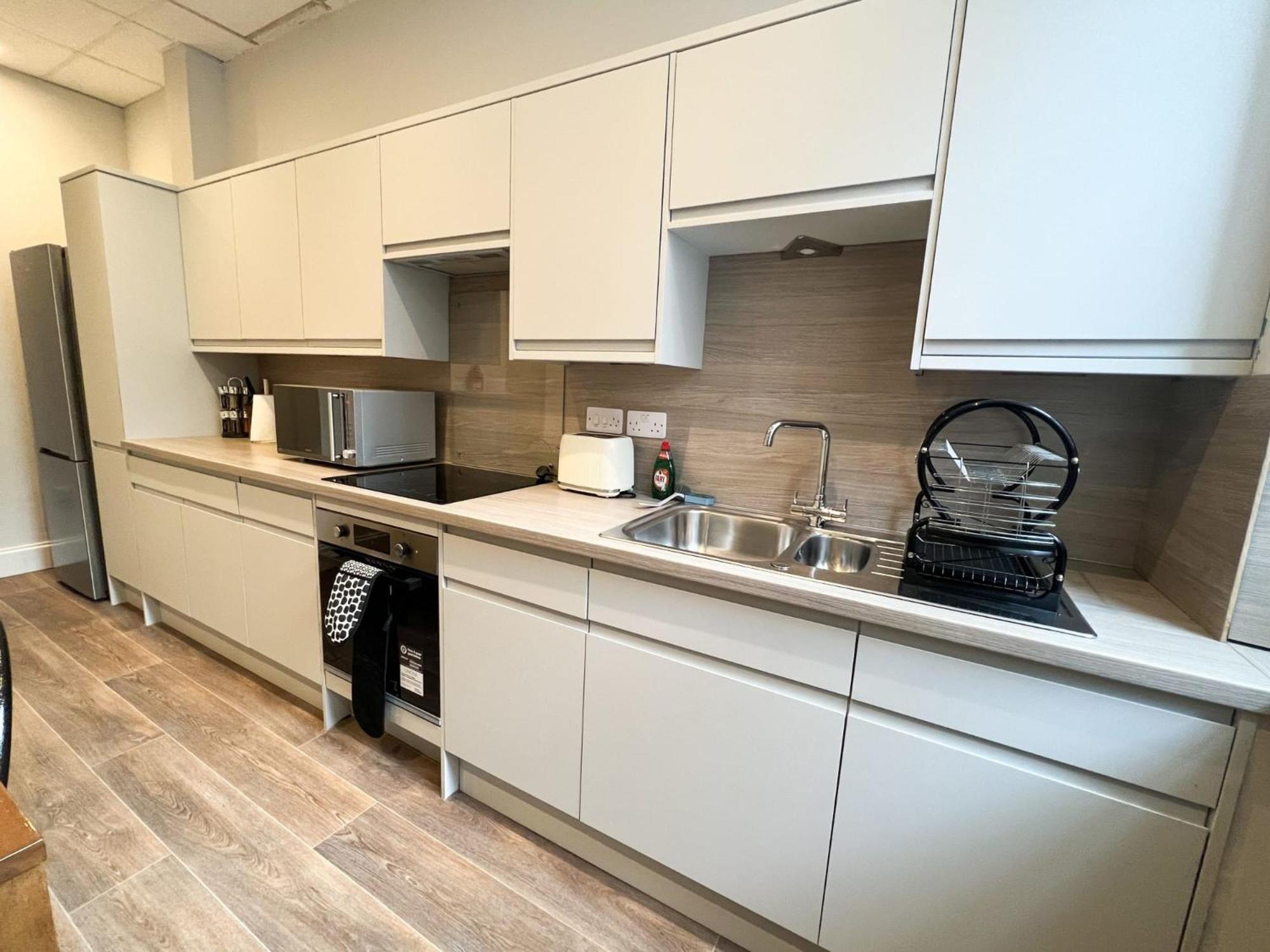 City Centre 5 Bedroom Flat on Sauchiehall Street