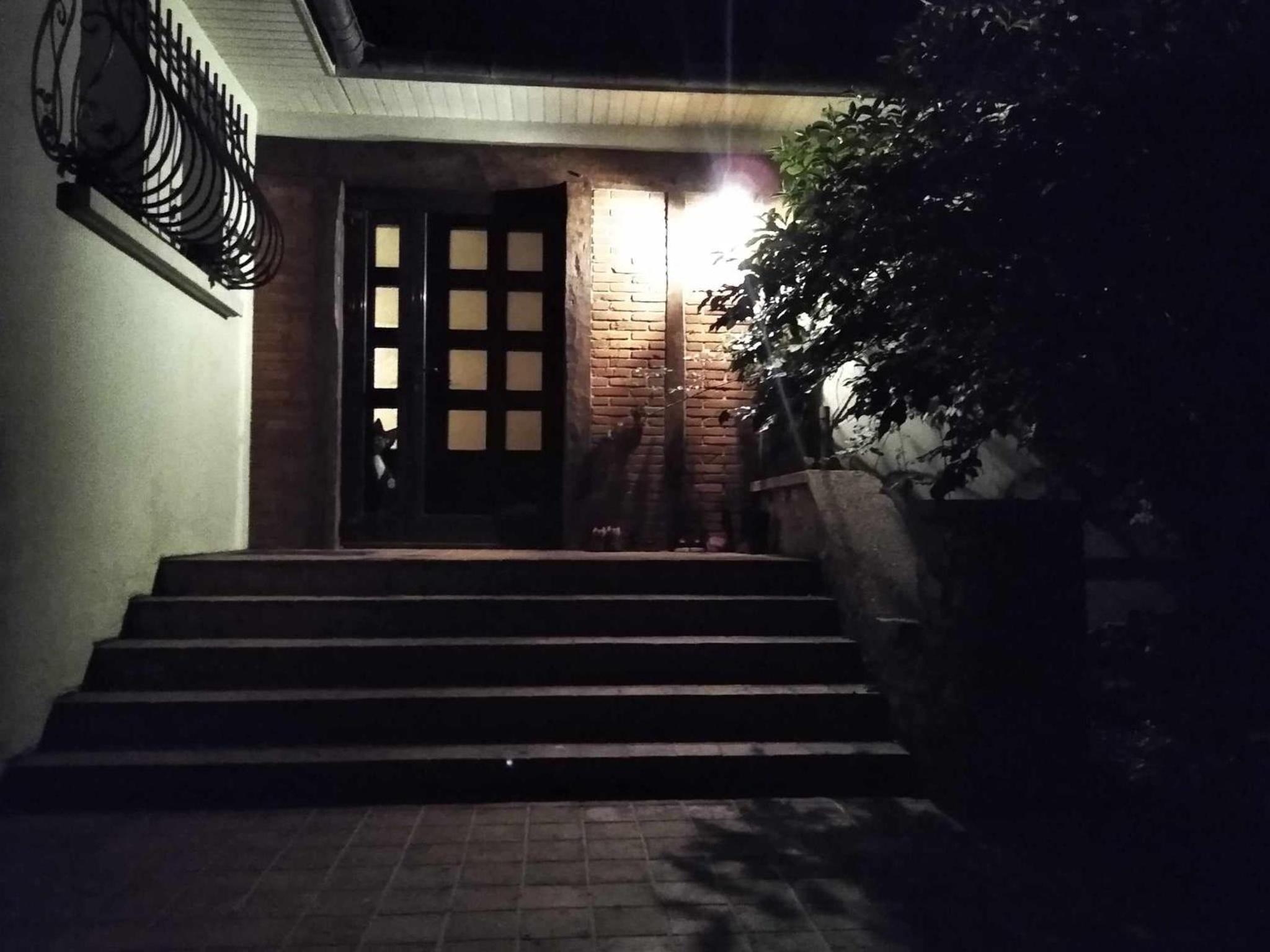 Photo 33