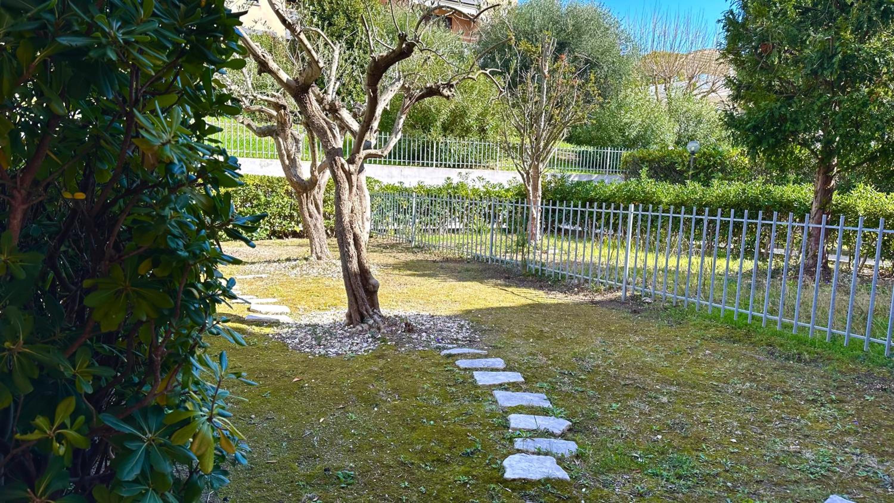 S044 - Sirolo, delizioso trilocale con giardino view 4